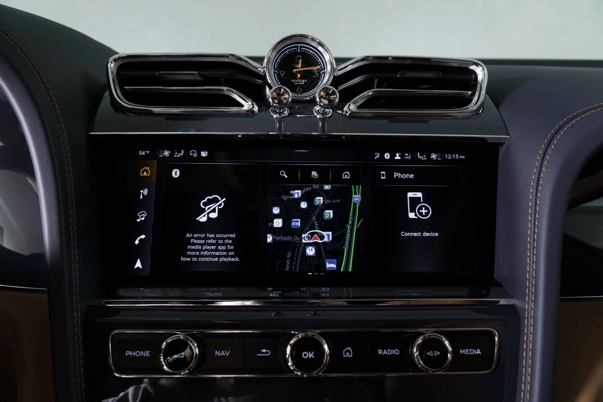 mph021_1677788120_New_2025_Bentley_Bentayga_Azure_1765905550_edebed0868