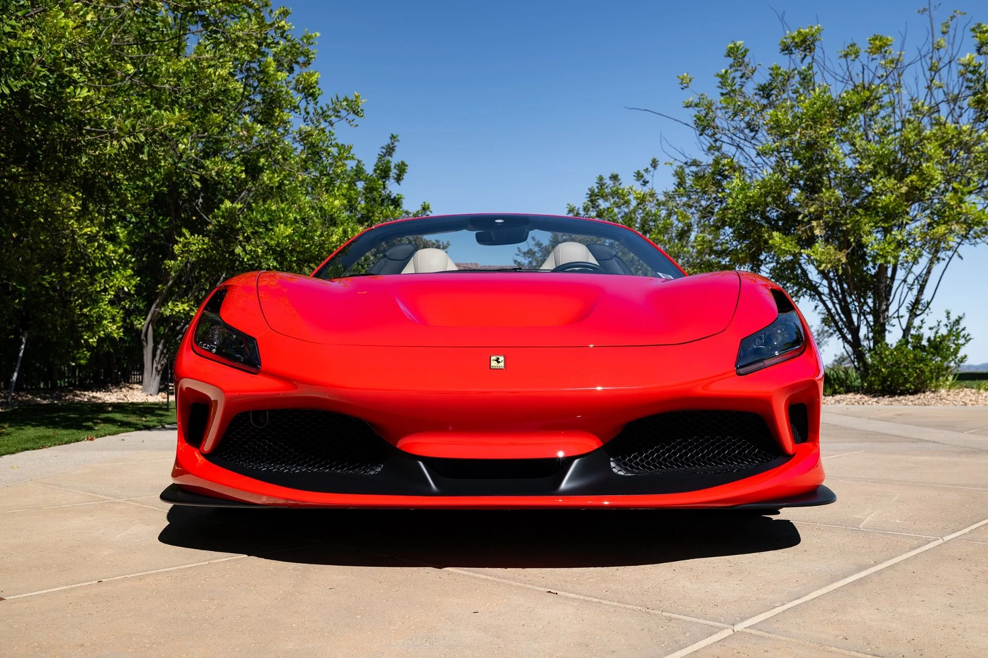 mph021_1686928481_Used_2022_Ferrari_F8_Spider_1791574017_0e12f71af8