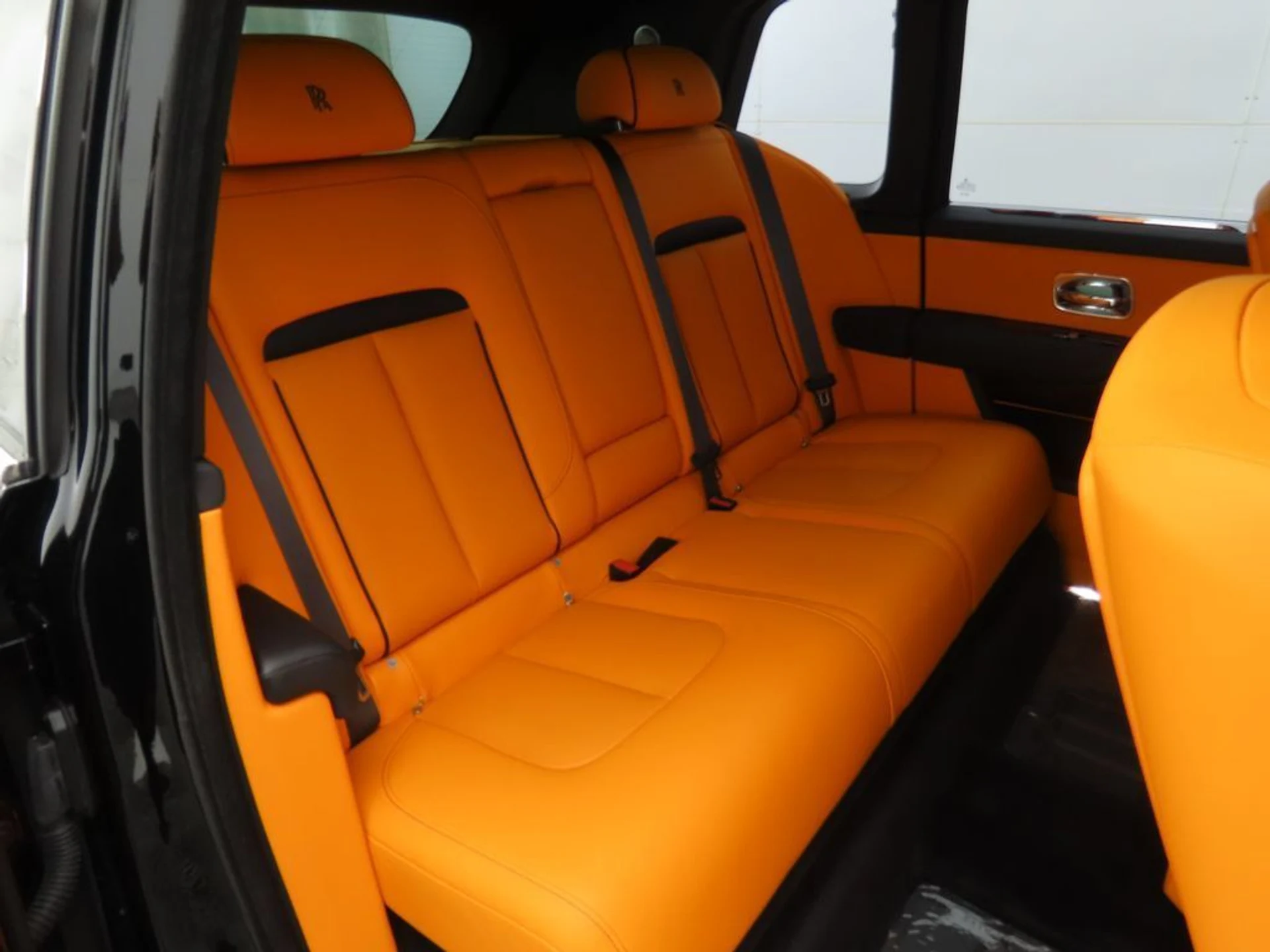 mph021_1691154768_used_2023_rolls_royce_cullinan_sportutility_8119_22974083_22_1024_da87600a16