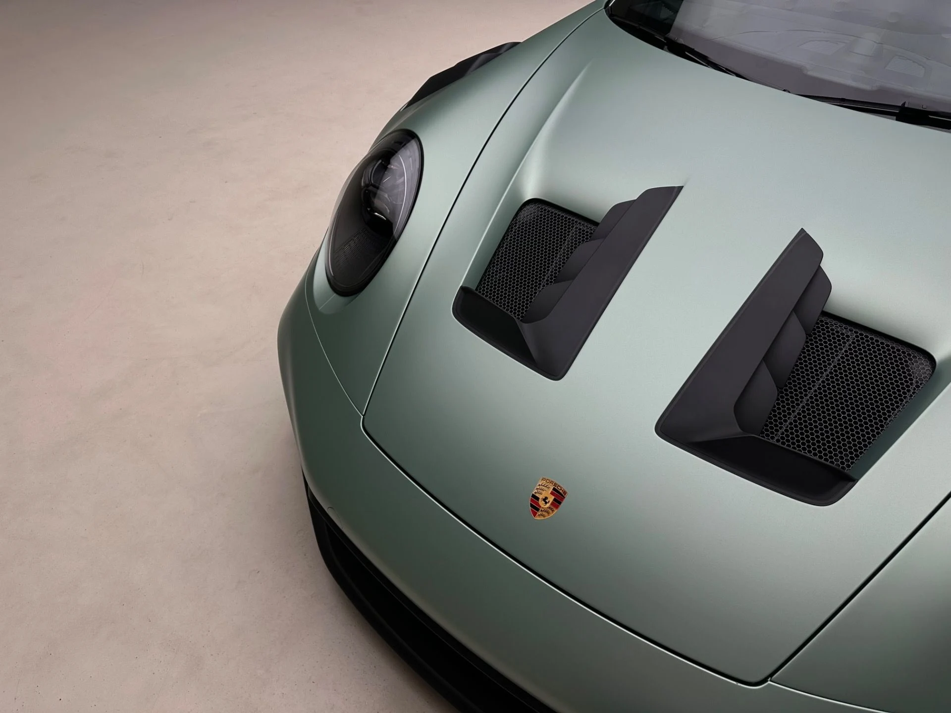 mph021_1692571597_Used_2024_Porsche_911_GT_3_RS_1777498457_9410a5c320