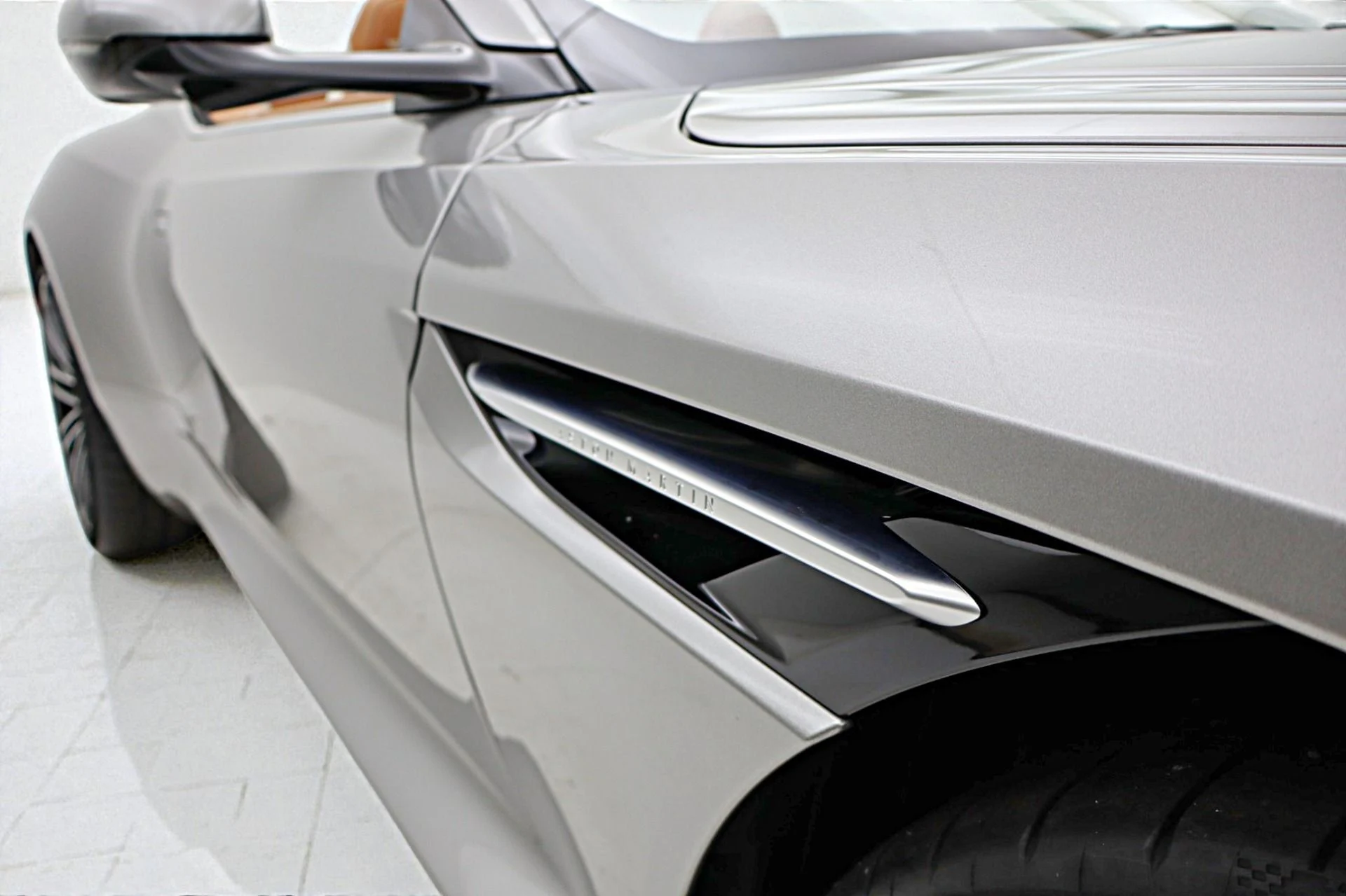 mph021_1700507147_New_2026_Aston_Martin_DB_12_Volante_a7ae69b925