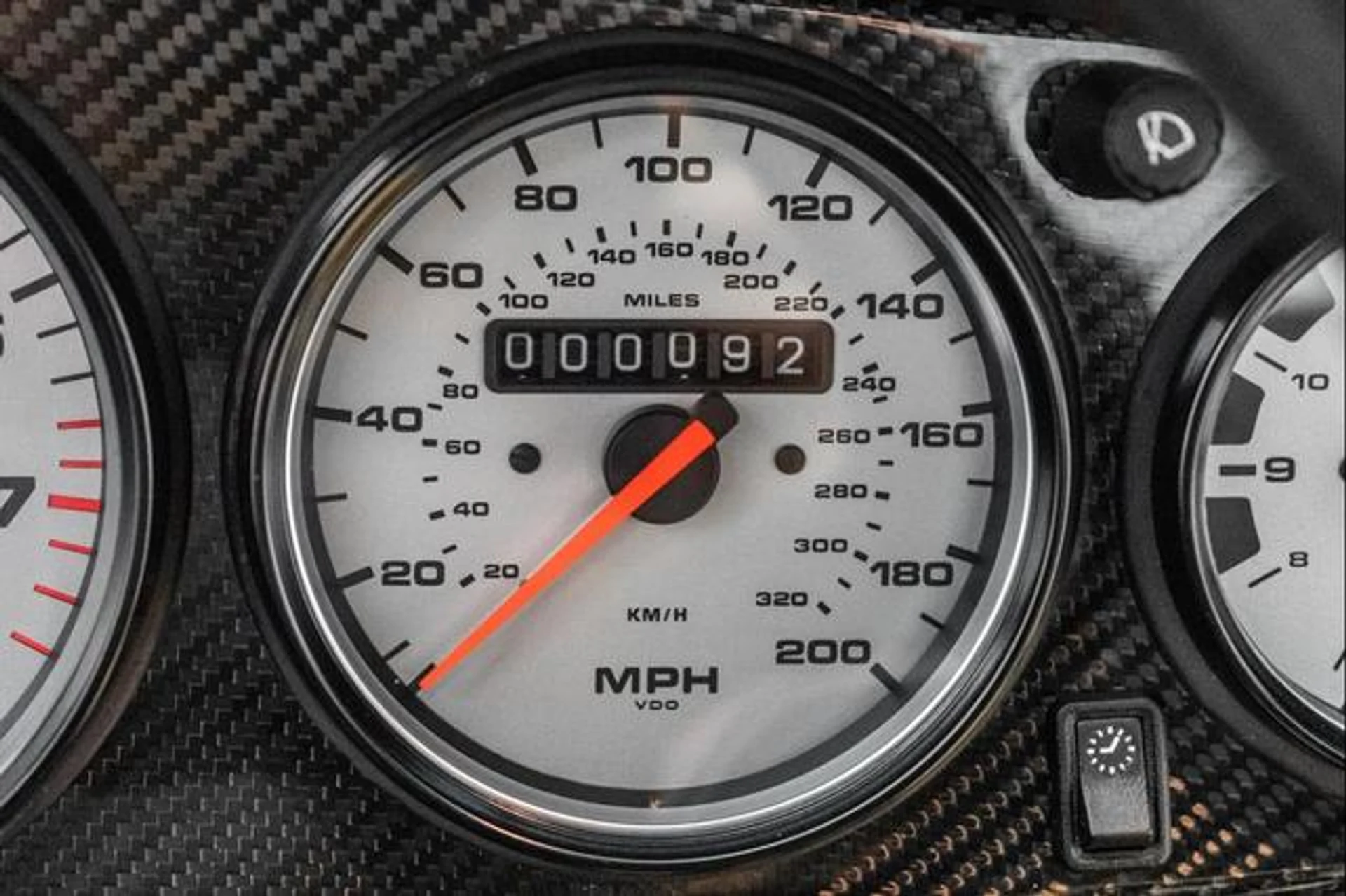 mph021_1702198236_e5tl_Vfr9bmw_QP_Vrowx_E_Jnp_Ux_R_Fk_c43db83e15