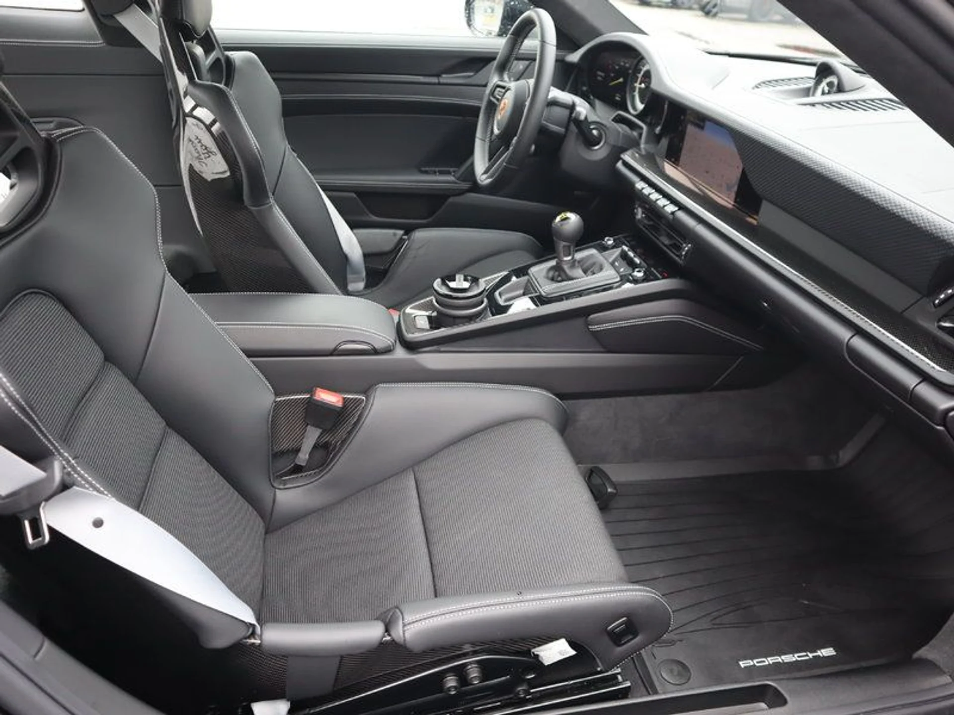 mph021_1703768254_37268571_02022_ecdeac35a7bef53912044d1b88edcca5_622e24bbe5