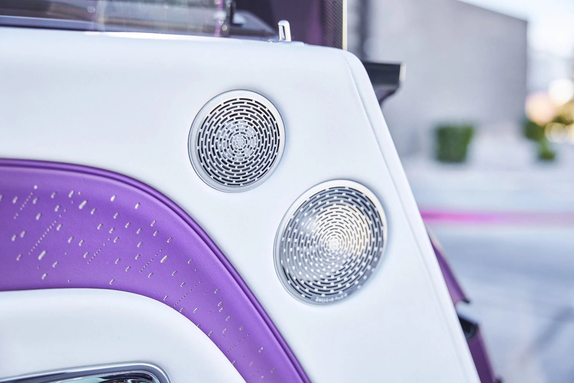 mph021_170493643_Used_2024_Rolls_Royce_Spectre_Base_1771724483_bd284ee8e1