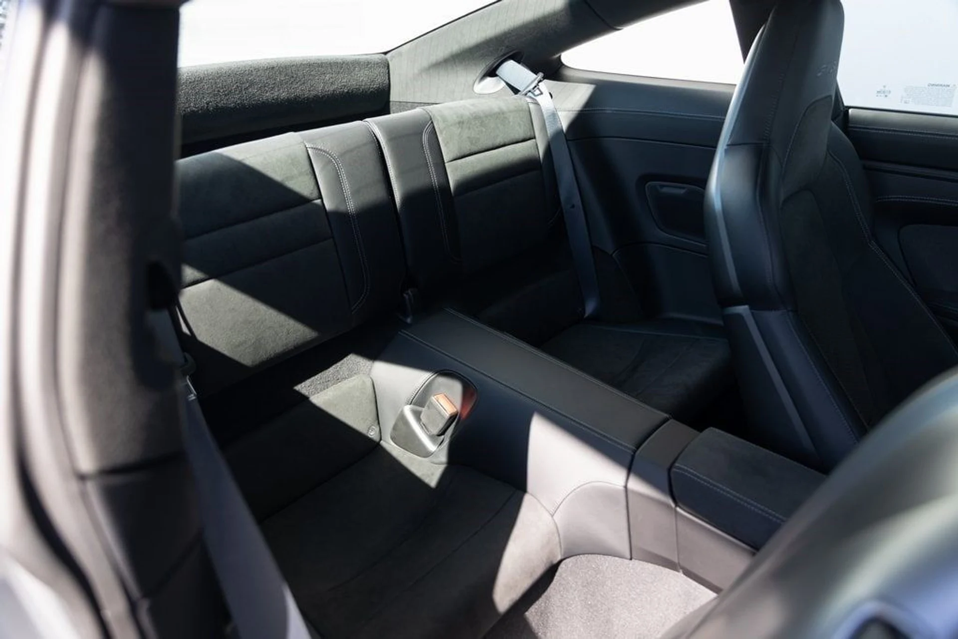 mph021_170695346_e97af4b9b8c7bb05083476168c07ca90x_5225df34d5