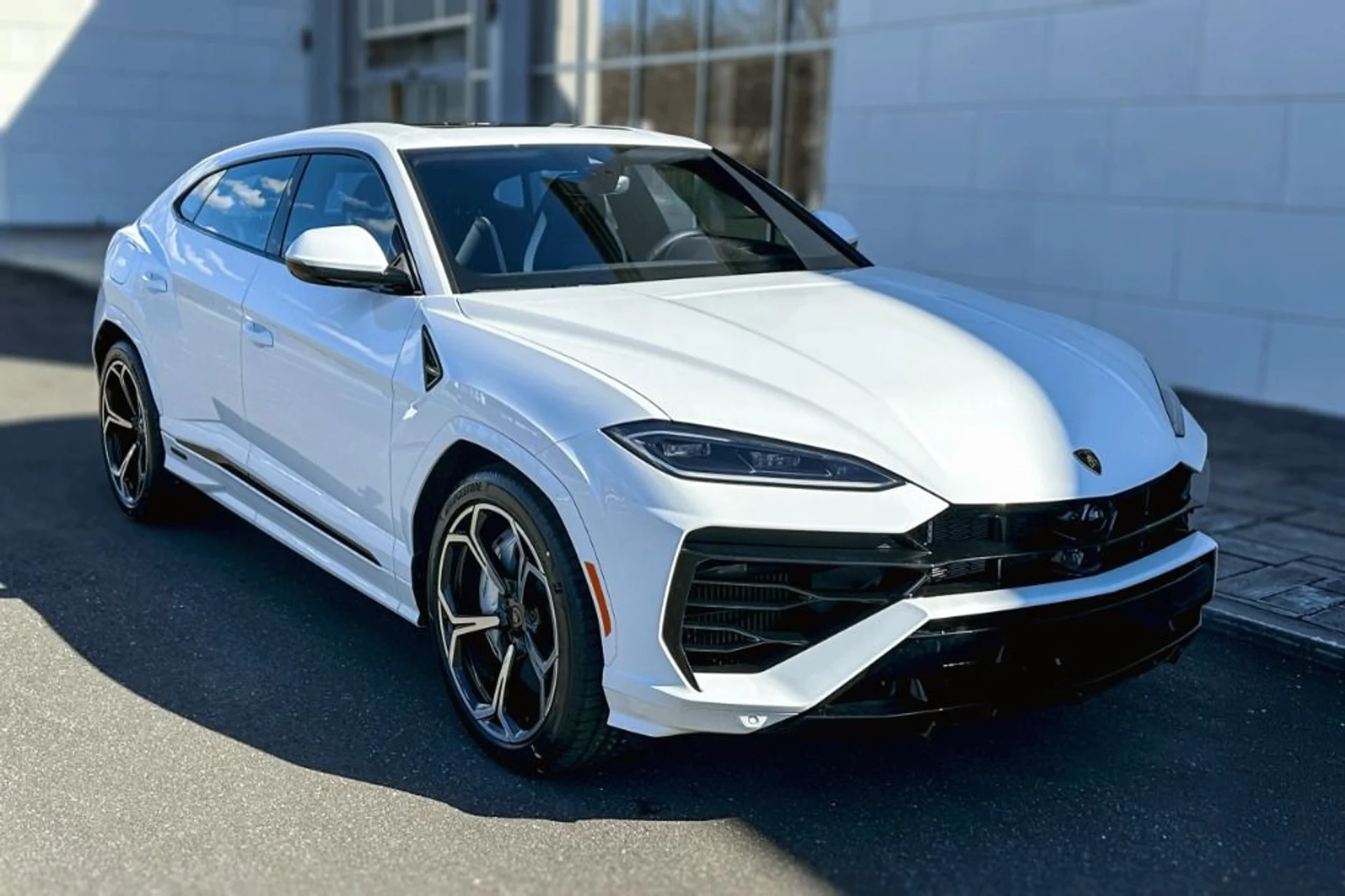 mph021_1712464601_New_2026_Lamborghini_Urus_SE_1773931932_244b4f51c1