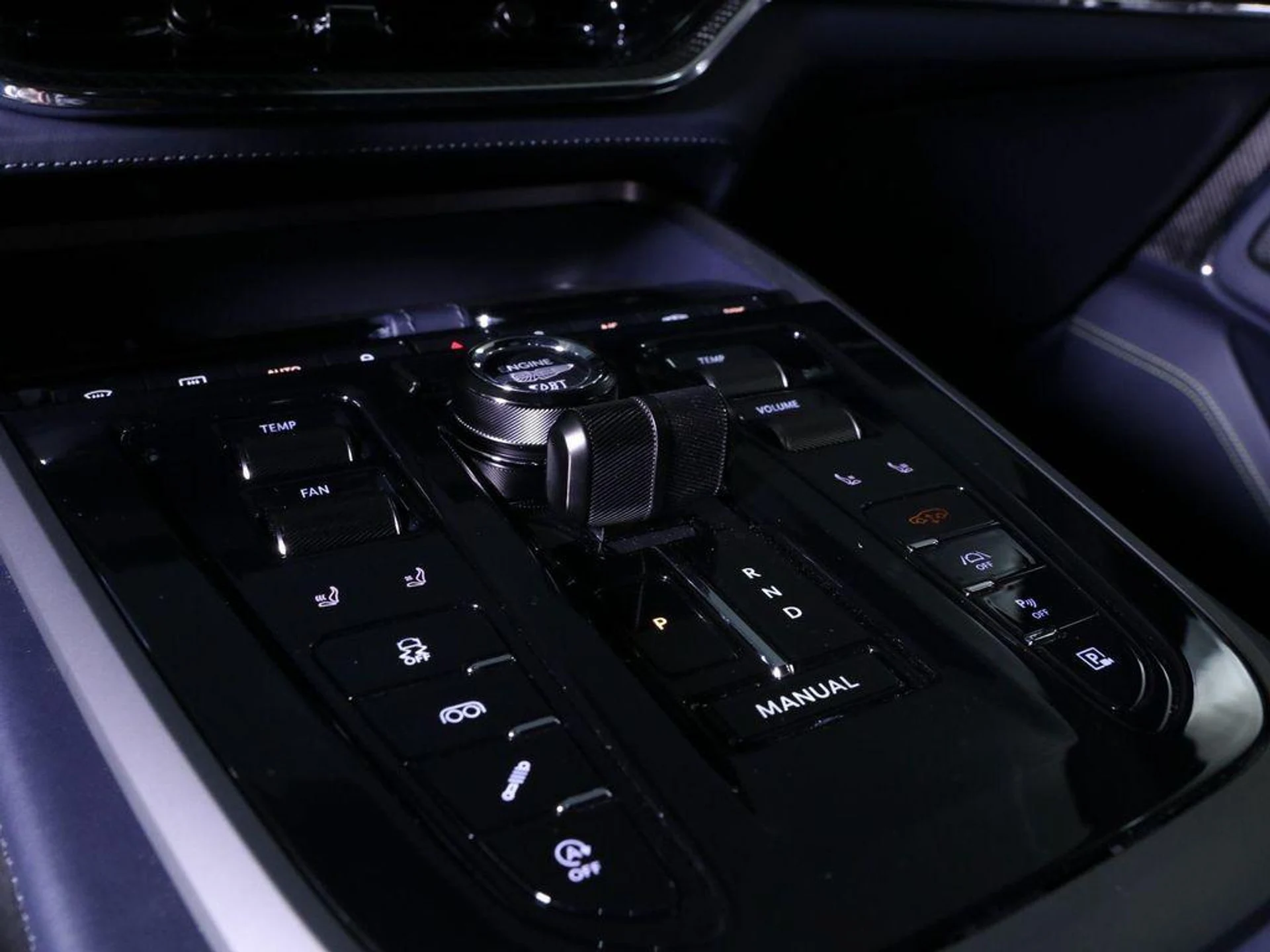 mph021_1716737138_9_Zp_DHT_ah_G_2_NQWC_5dq_IR_1_Fee_TI_d15fc00aed