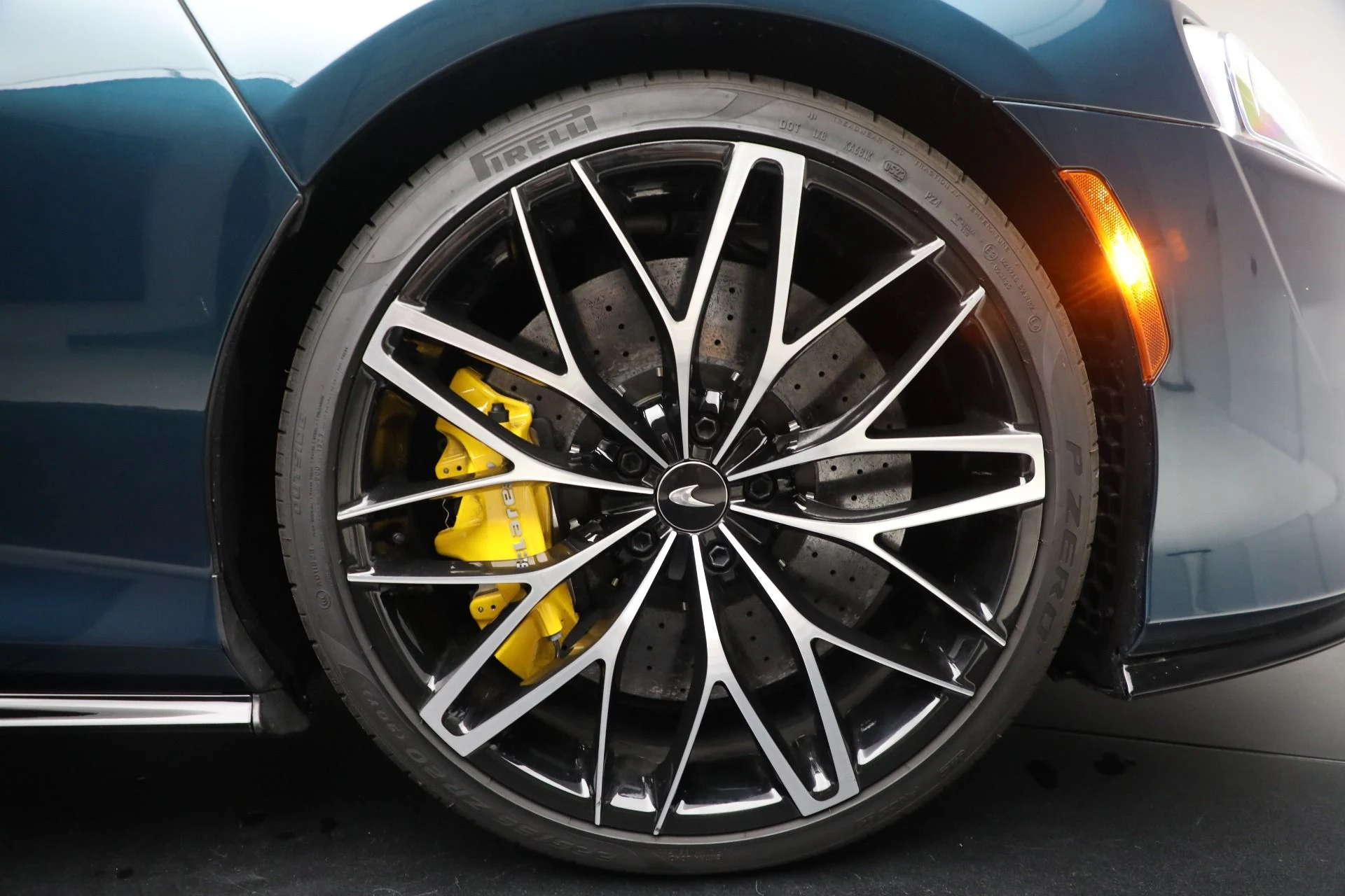 mph021_1717588141_Used_2023_Mc_Laren_GT_Luxe_1094528d30