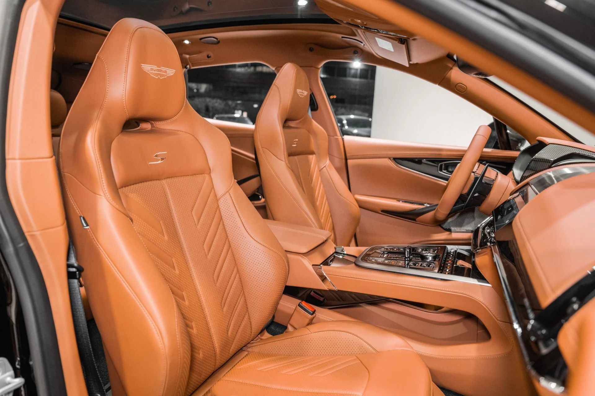 mph021_1721802086_New_2026_Aston_Martin_DBX_S_1775443121_10cd5b54b6