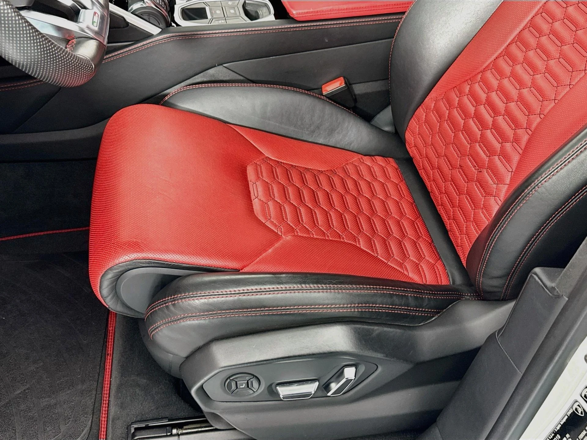 mph021_1722201419_Used_2020_Lamborghini_Urus_1788550608_d617944abd
