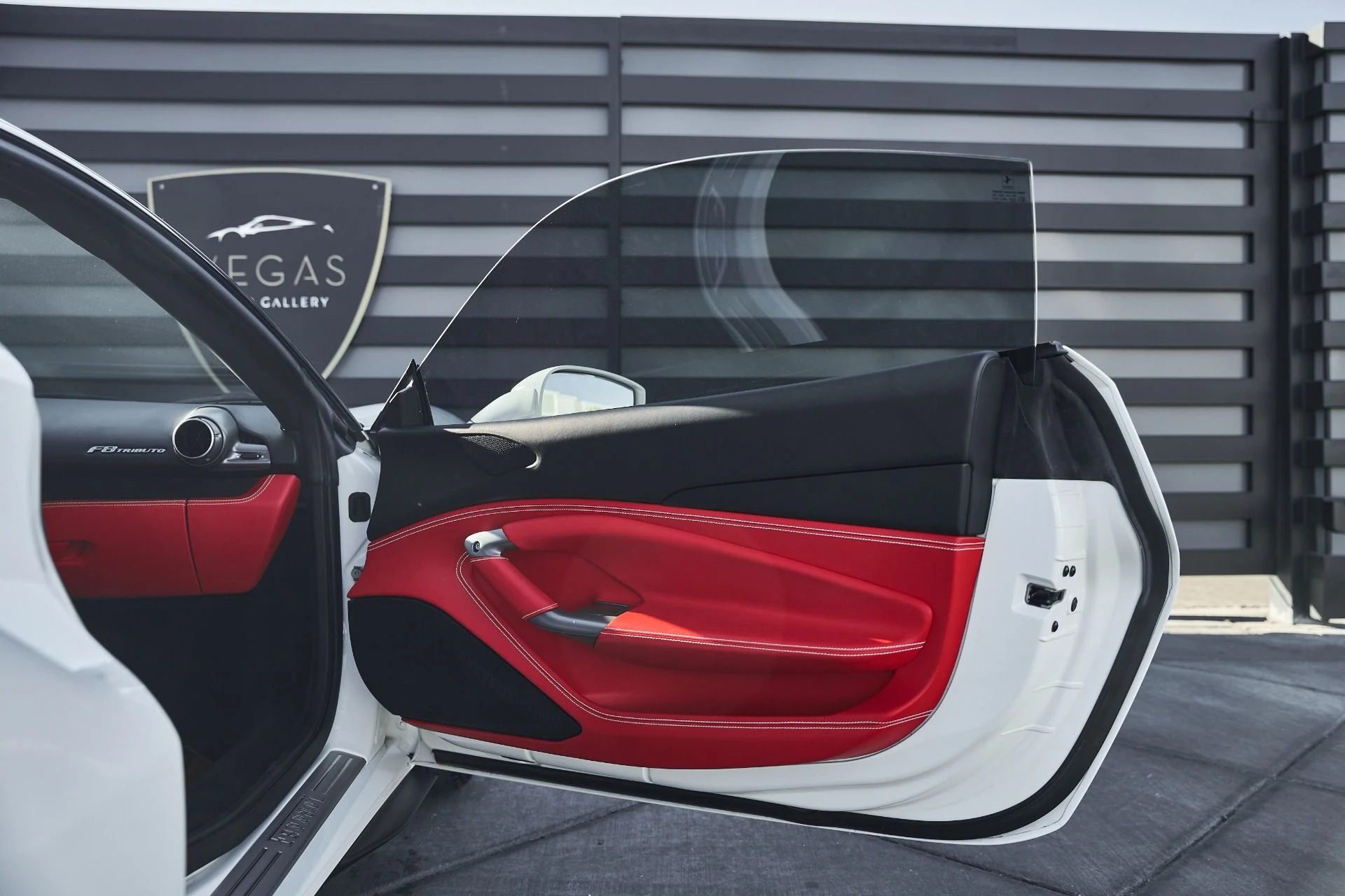 mph021_1725865768_Used_2021_Ferrari_F8_Tributo_1766025168_a2cf917bad