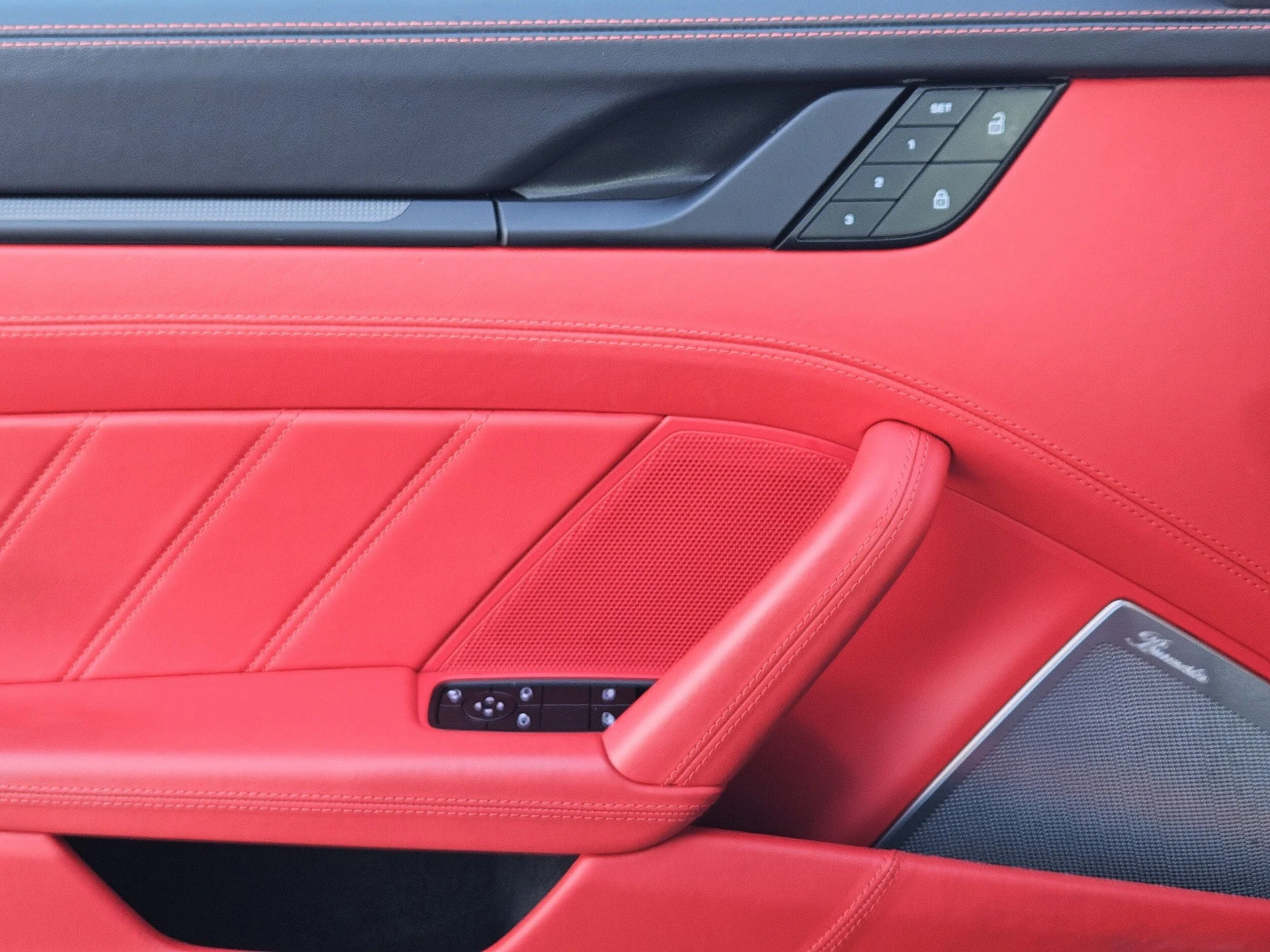 mph021_1727352075_aeab7bbb6f2f4a5ab96fb449116a7616x_134a125ebe