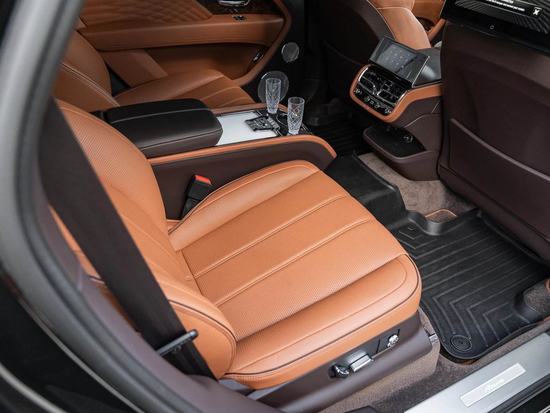 mph021_1732353683_Used_2023_Bentley_Bentayga_EWB_V8_1778364306_484ba578bd