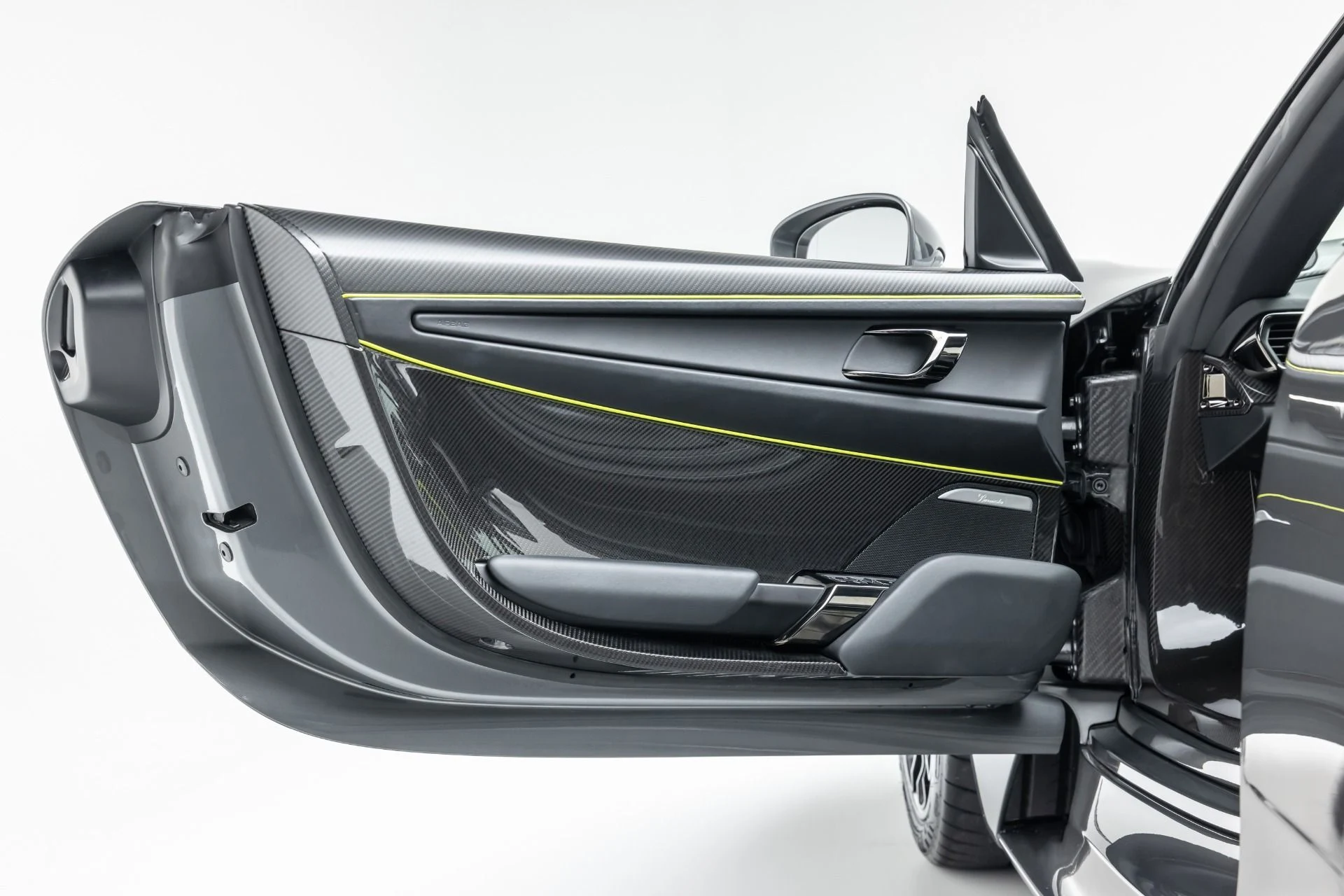 mph021_1735451899_13429_p22_l_b3716b3539