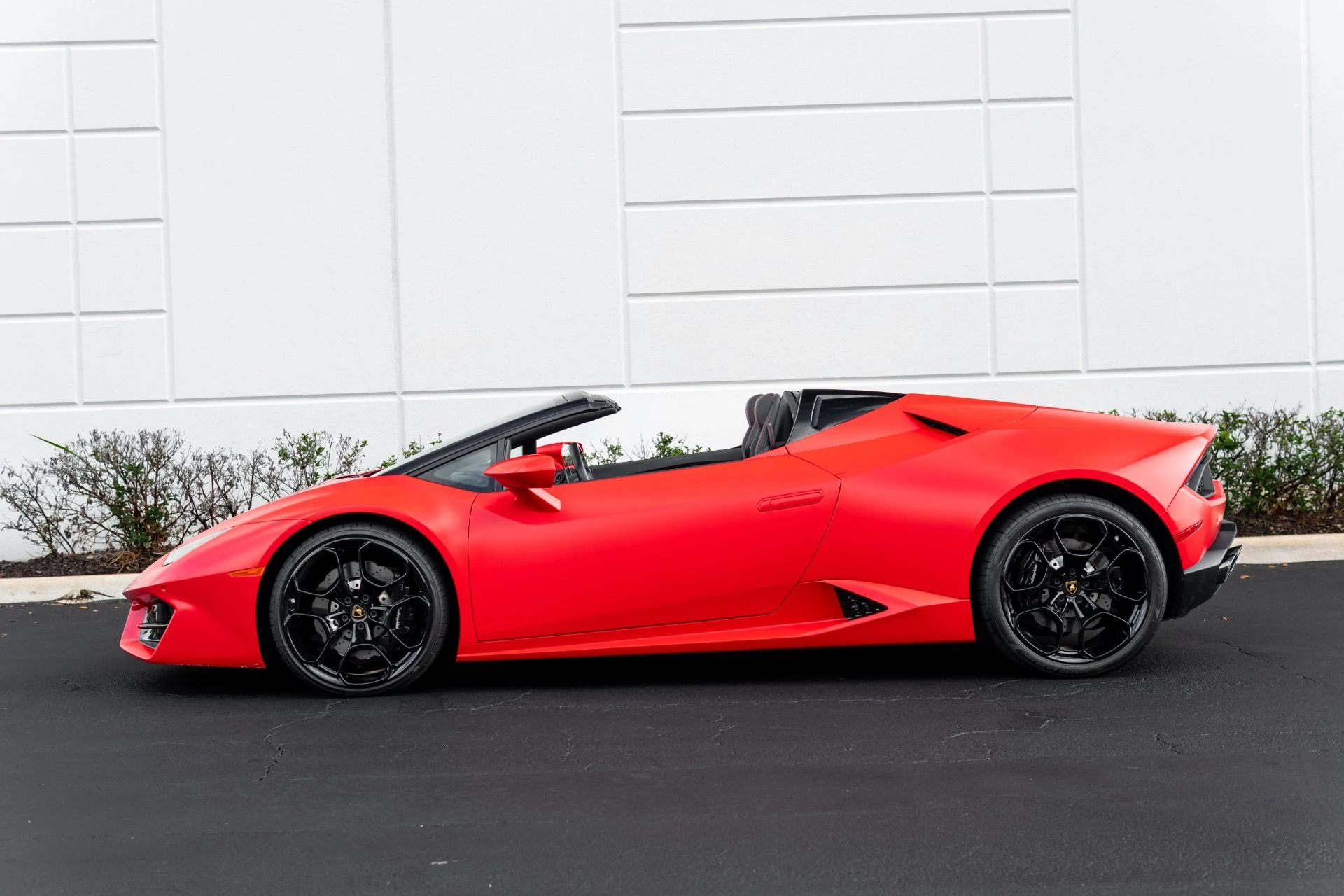 mph021_173844567_Used_2018_Lamborghini_Huracan_LP_580_2_Spyder_1766443552_62a1b5b5af