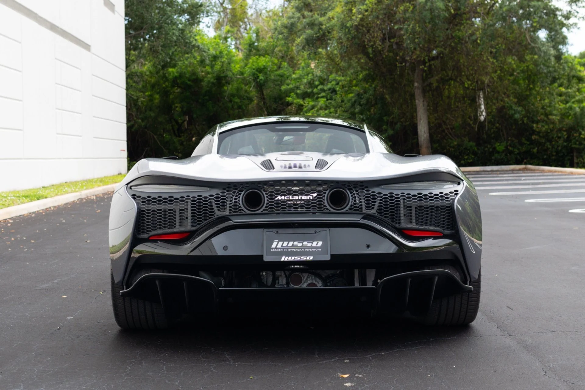 mph021_1754069272_Used_2023_Mc_Laren_Artura_1776712926_3831e356c8