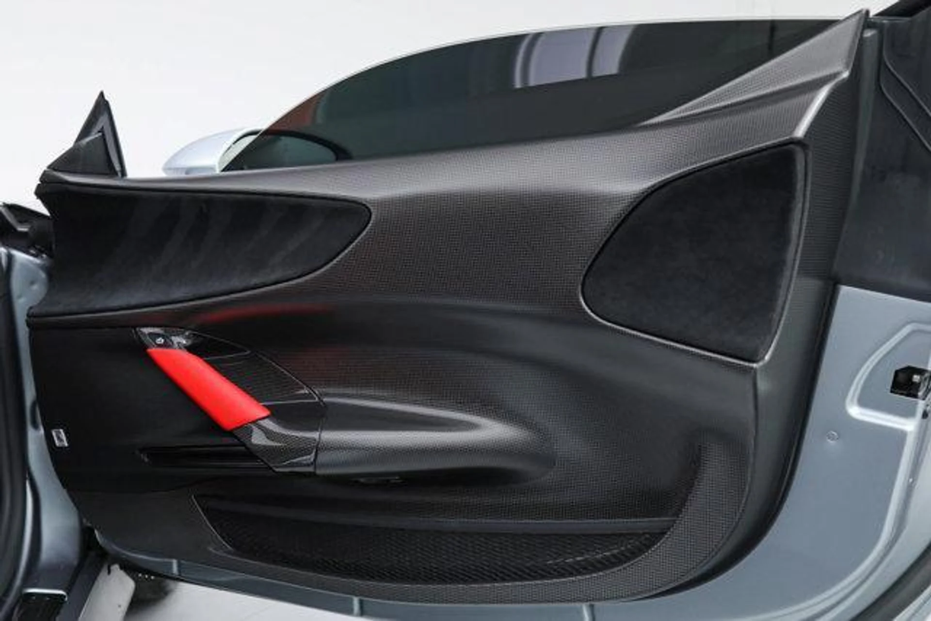 mph021_1760743044_W5_NJ_Hpz_Jt_Rh_Dh_P_Htv8_TC_4p3_WZ_Zw_1821bbe03f