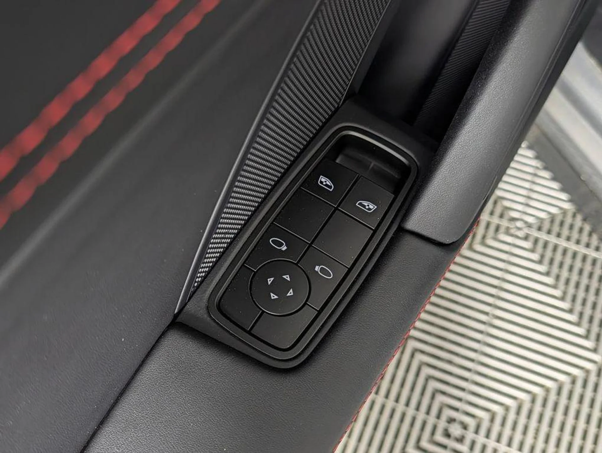 mph021_1763634273_80_qnagw_Px_Lh5_F_Kj4b_M1w_J_Mt4_Qc_3f07ac66d6