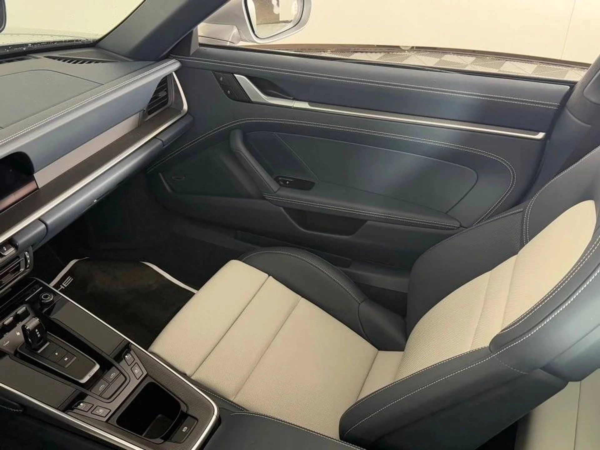 mph021_176441169_1280_624c1be9c9