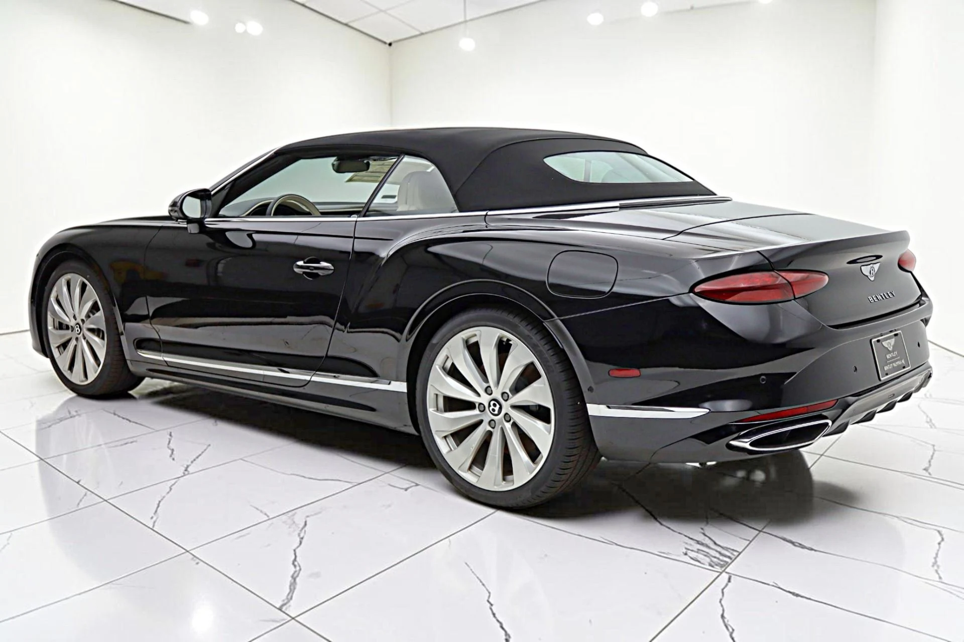 mph021_1766996010_New_2026_Bentley_Continental_GTC_7e8d876888