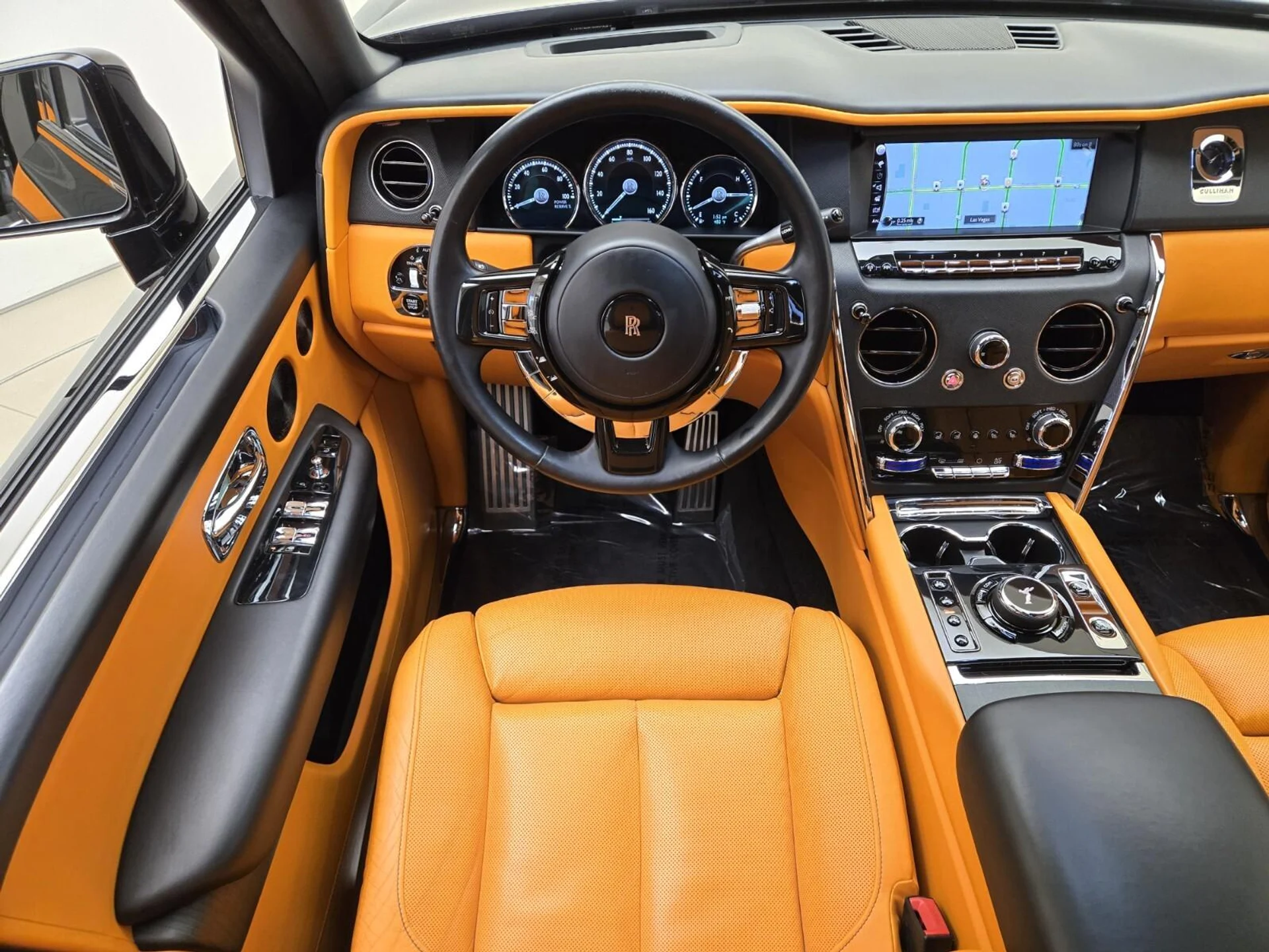 mph021_1768951457_Used_2022_Rolls_Royce_Cullinan_1761806130_cd59708be5