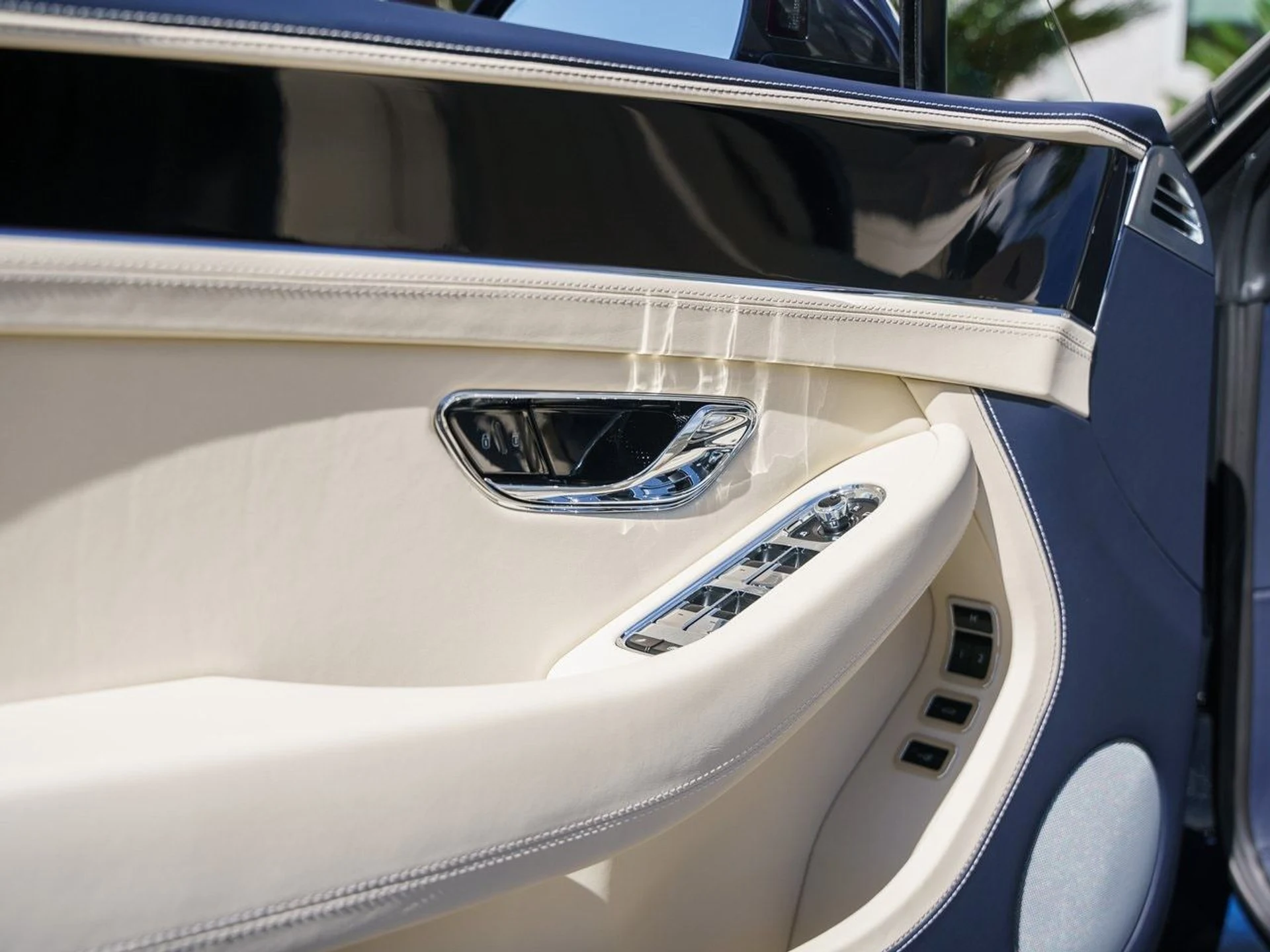 mph021_177110384_6e03c702e76b21efe2229f6ac73565d2x_43dcc244c0