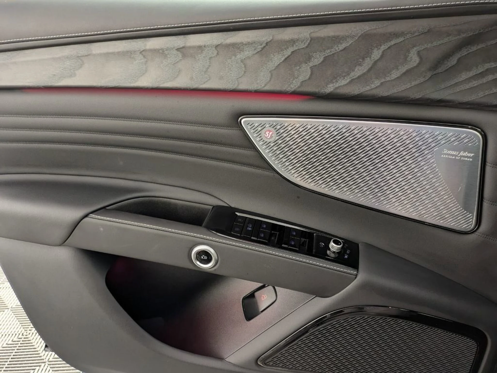 mph021_1794724584_7ab244f2167e75bdf3ae971273485fde_485d04e823