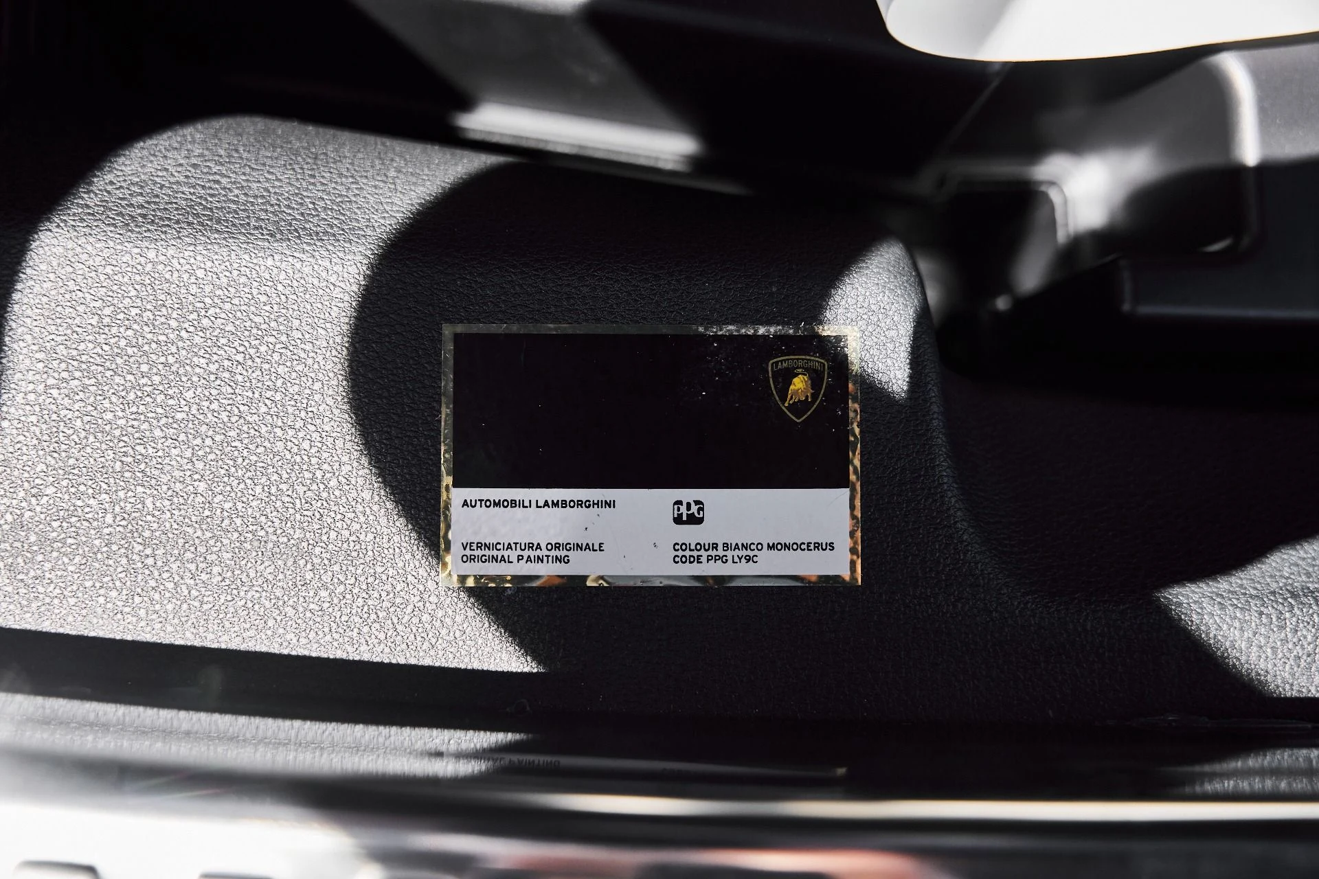 mph021_1796278235_Used_2019_Lamborghini_Urus_Base_1776301826_2f06a41dd3