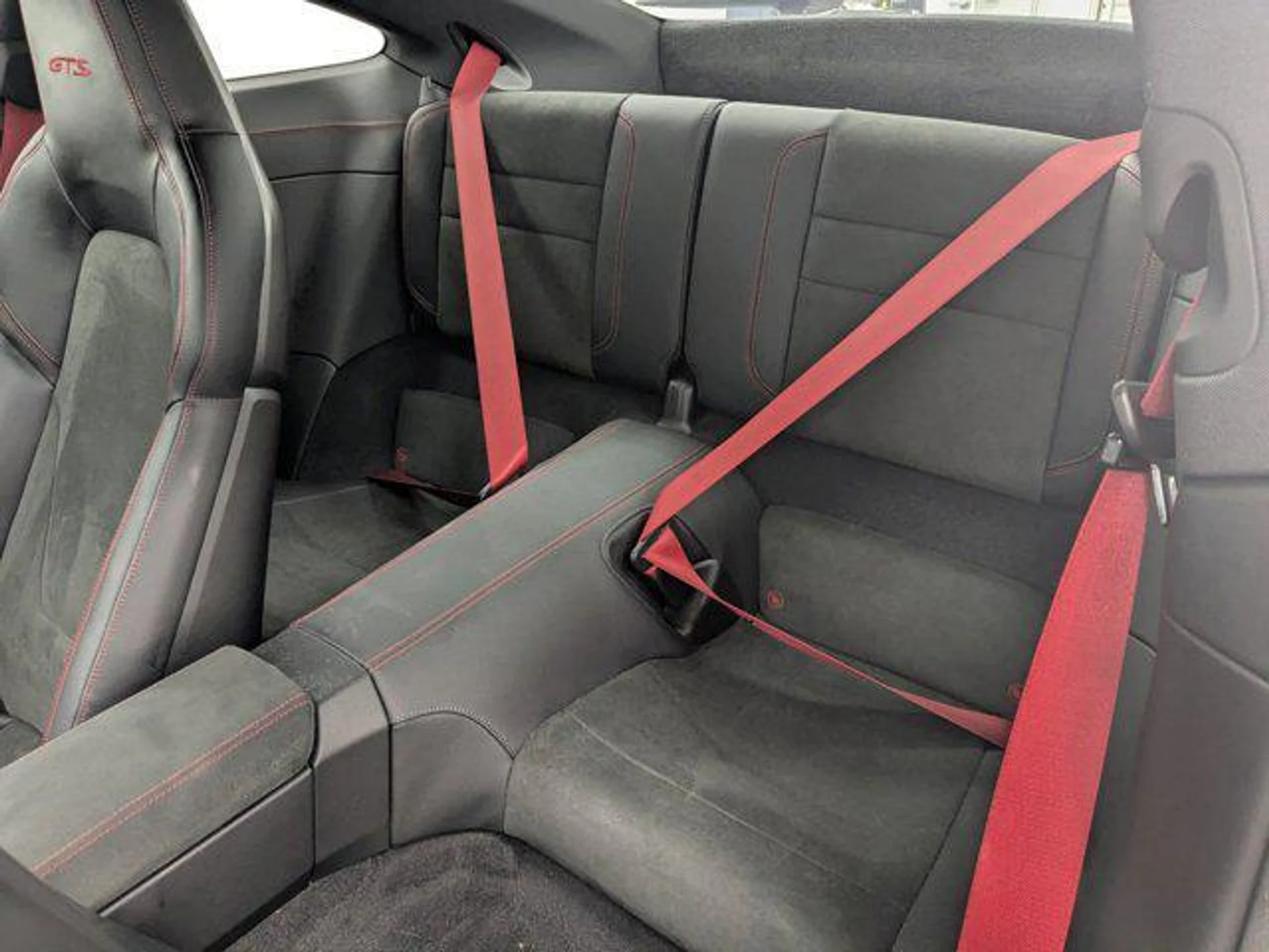 mph021_1804222829_p_J_Xw_R_Grs_O1f680_Re0qb6j_QK_0bi0_c15b1e686c