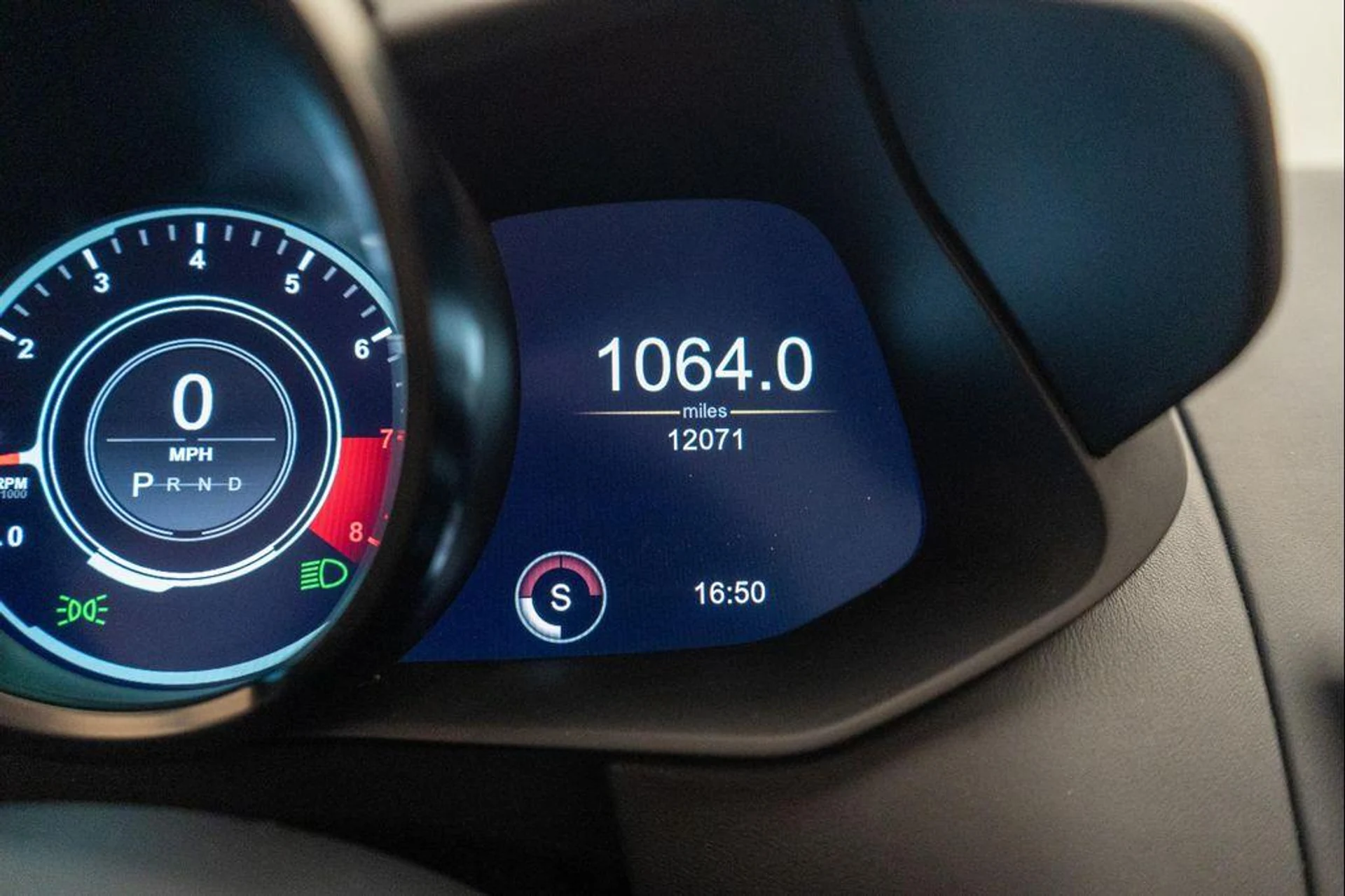 mph021_1804456444_Uwe_Luynx_Lpwspa_ZP_8_Otf_R41_Q_Wsk_14df56ff7e