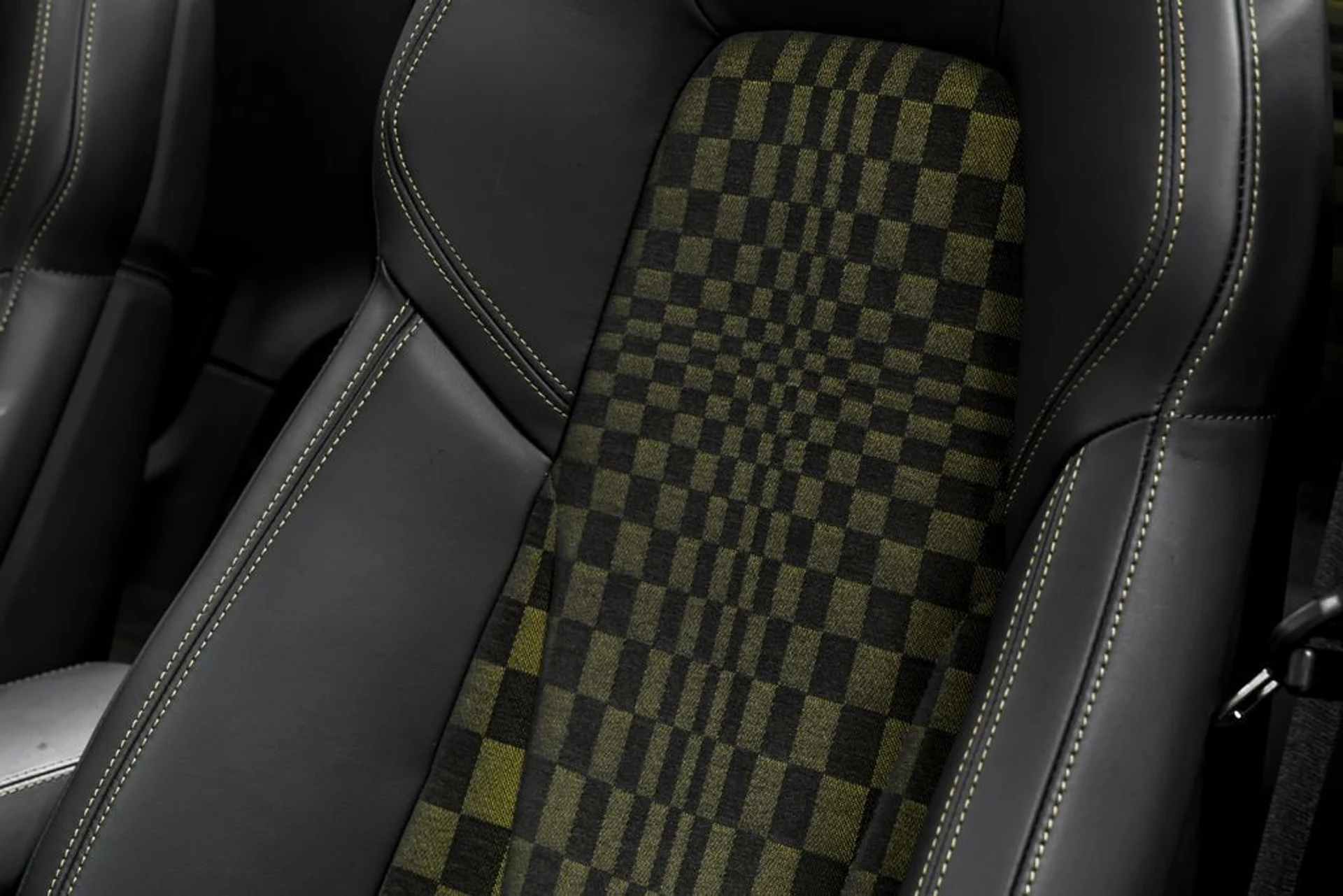 mph021_1807077003_d687b896e3bdc2a442a4a1de4479e268x_b8a52e0bf4