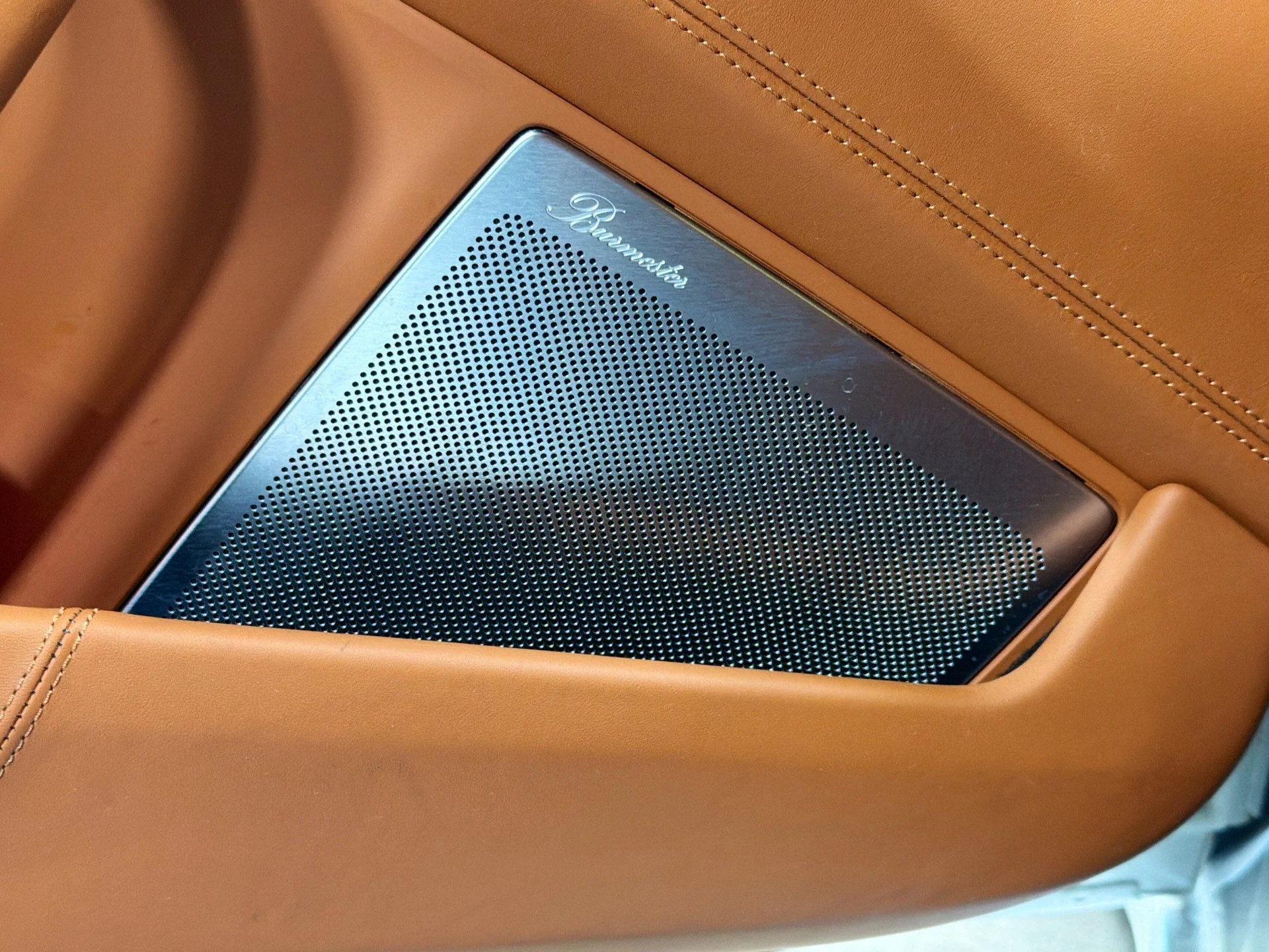 mph021_1809582503_c1631f5827f35f6324bf6a00bc02a73a_444e4d2f76