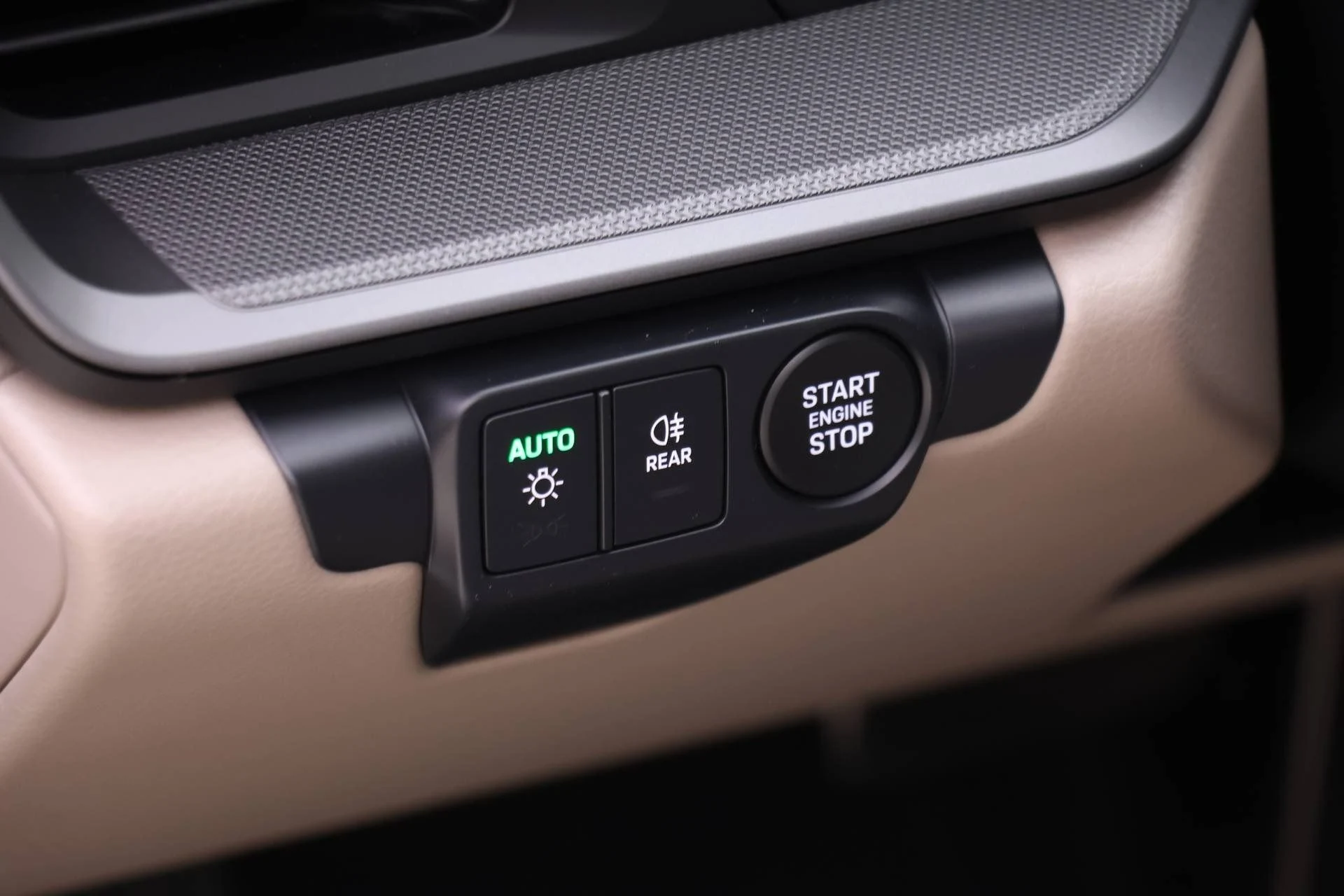 mph021_1810299256_5b8e7230a2384b6e60d4be25b52639c9_c8c08a1b65