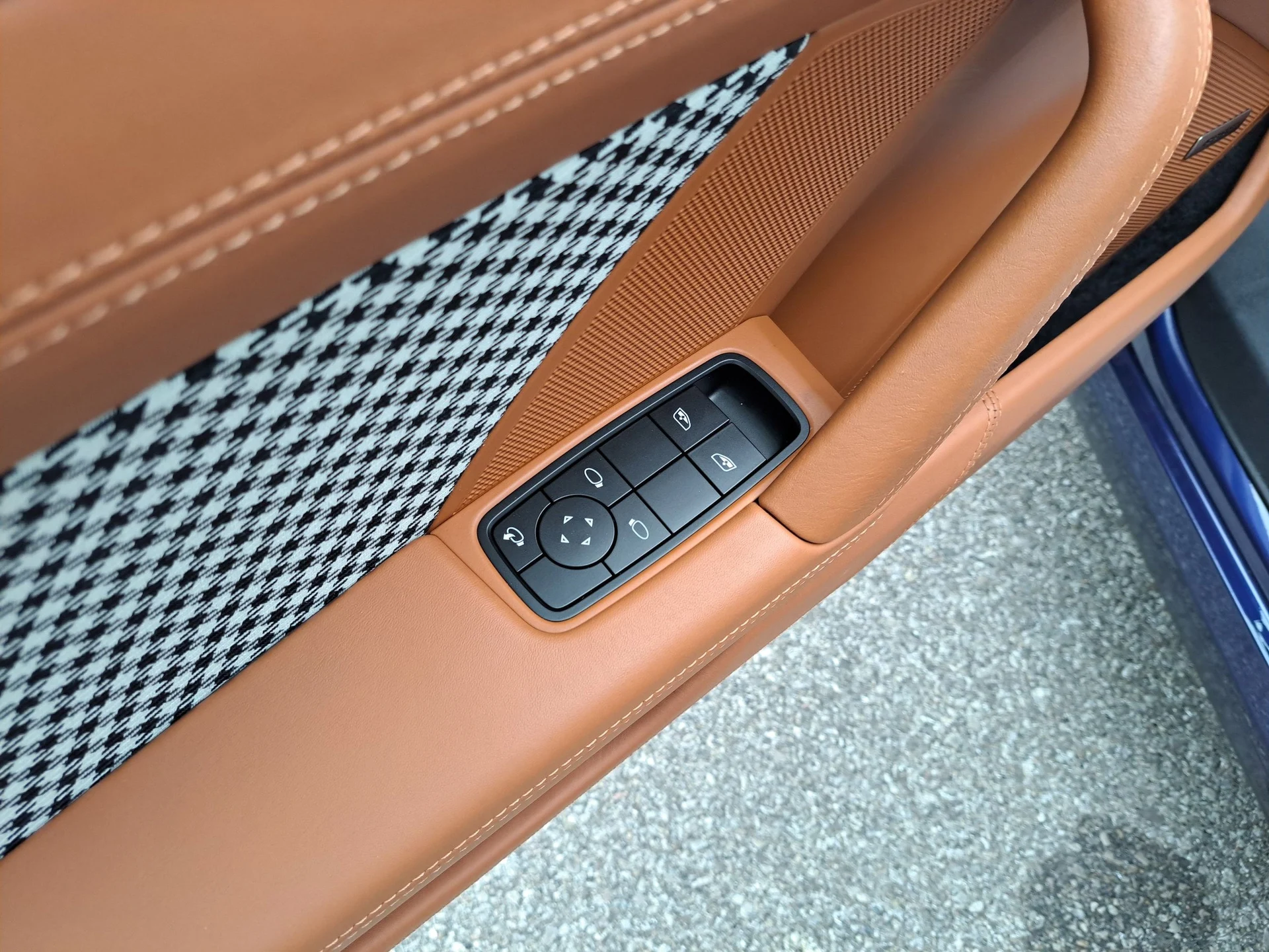 mph021_1810443142_60a31795bbe64a652ce4a04b461b43b4x_9461e1549c