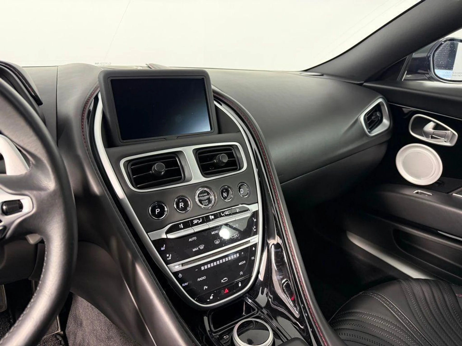 mph021_1812571667_0_AISZ_Pf5_Du_S_Fci3x_Kb_A_Sie_S_Ce6k_5be41aa215