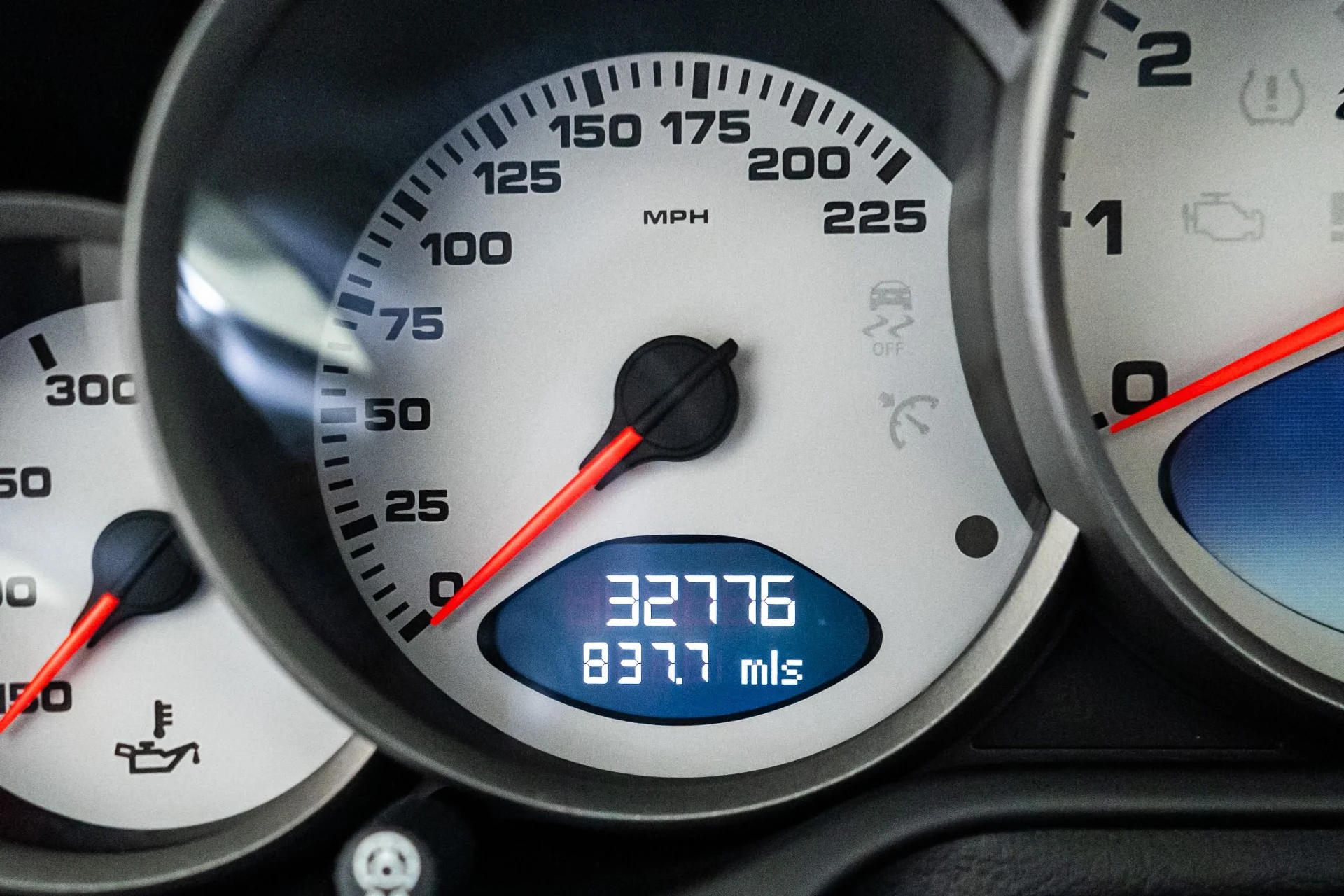 mph021_1815508789_Used_2012_Porsche_911_Turbo_S_1757347118_3231e9f3ae