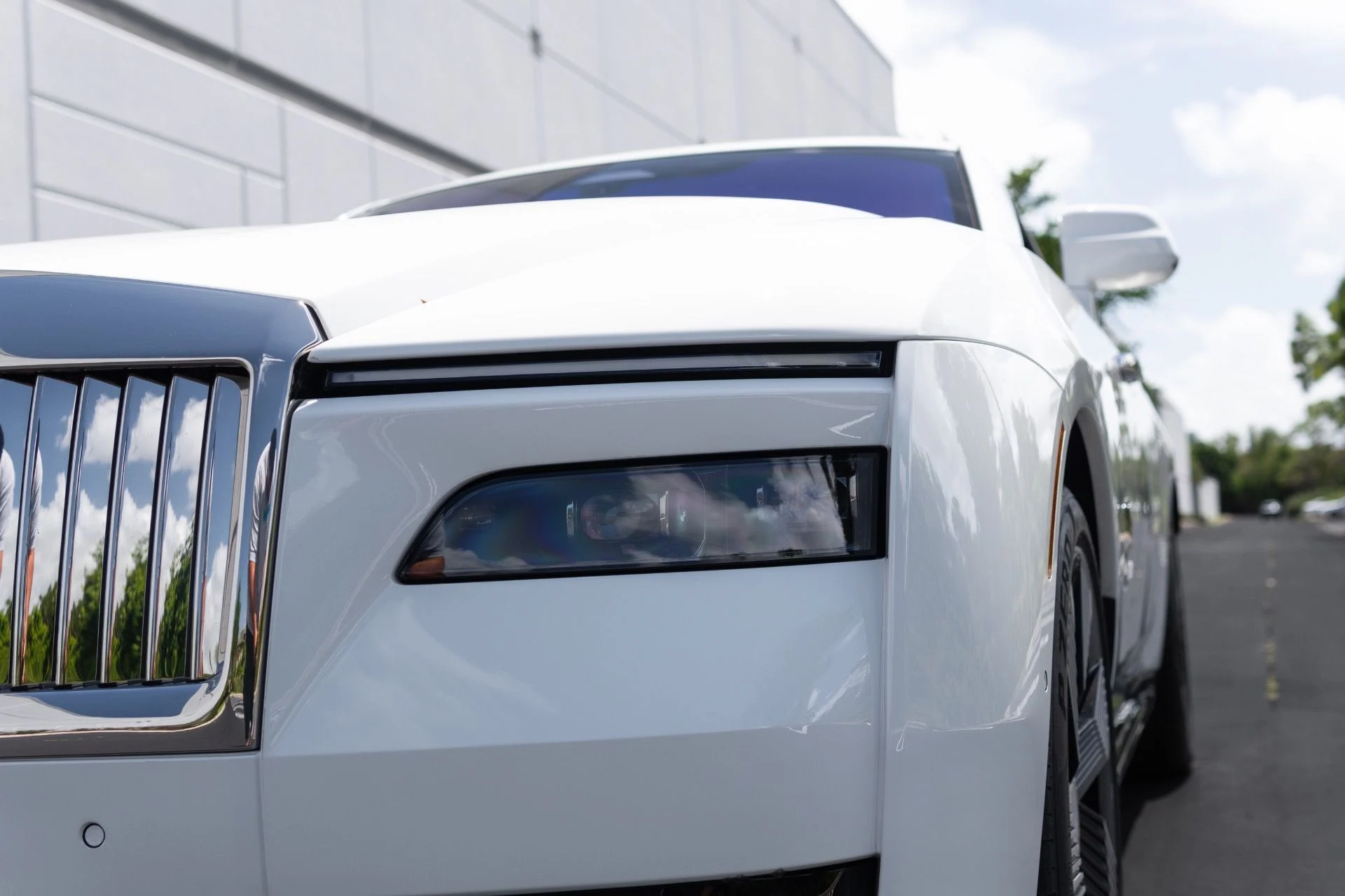 mph021_1816156791_Used_2024_Rolls_Royce_Spectre_1775023108_d178f3c8b7