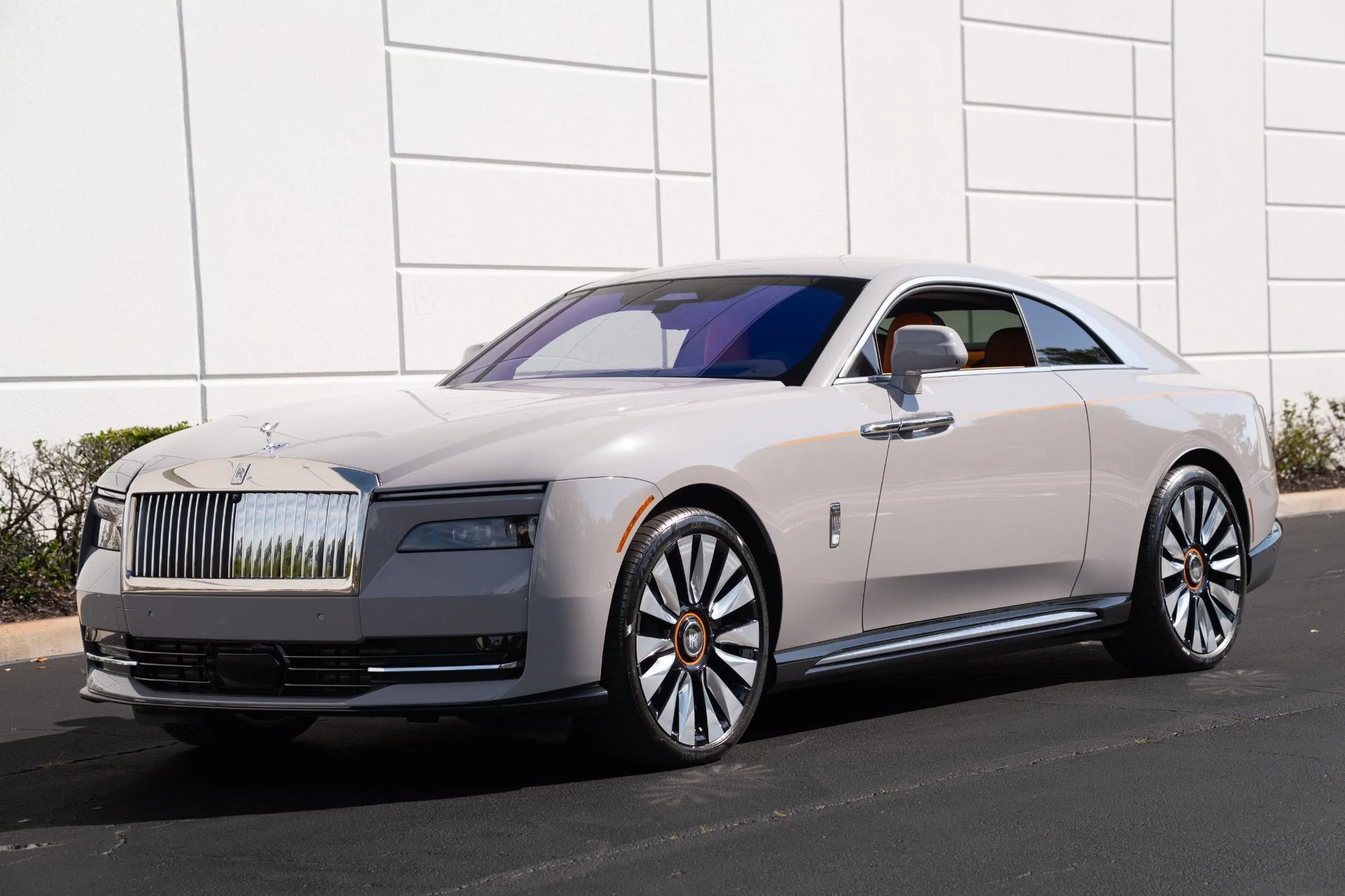 mph021_1817161111_Used_2024_Rolls_Royce_Spectre_1772250917_7b9b6327e6