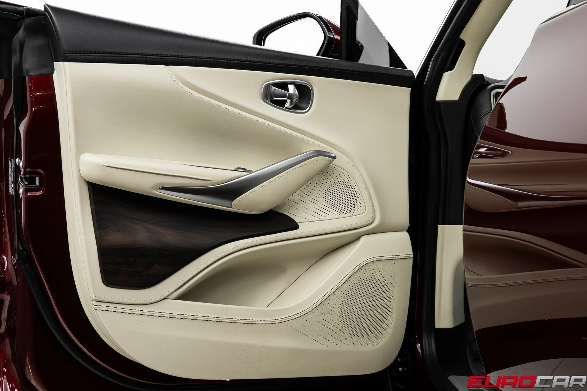 mph021_1818527635_image_22_f20ede2456