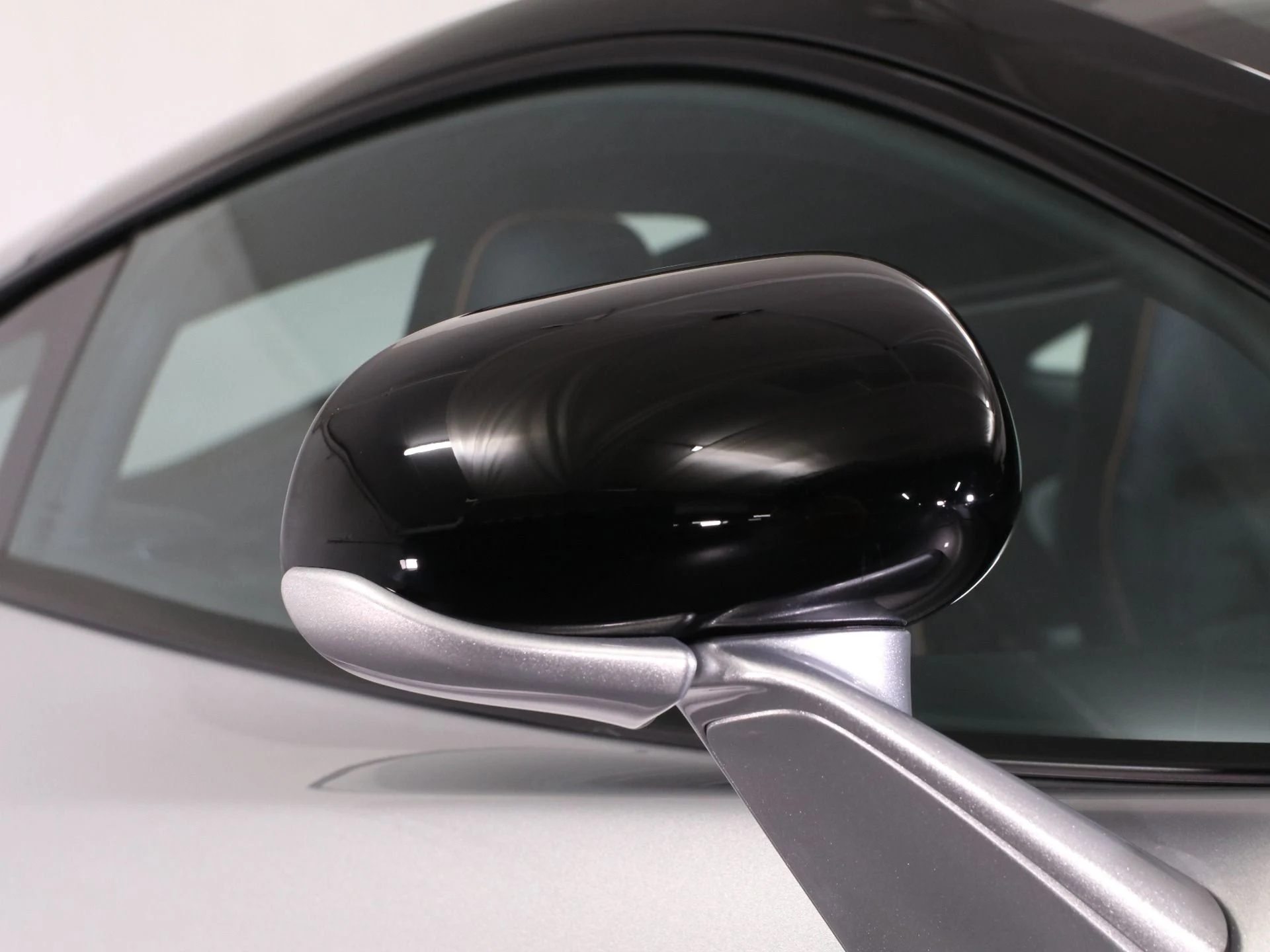 mph021_1824323259_New_2025_Mc_Laren_GTS_1733950819_9aed7d5aed