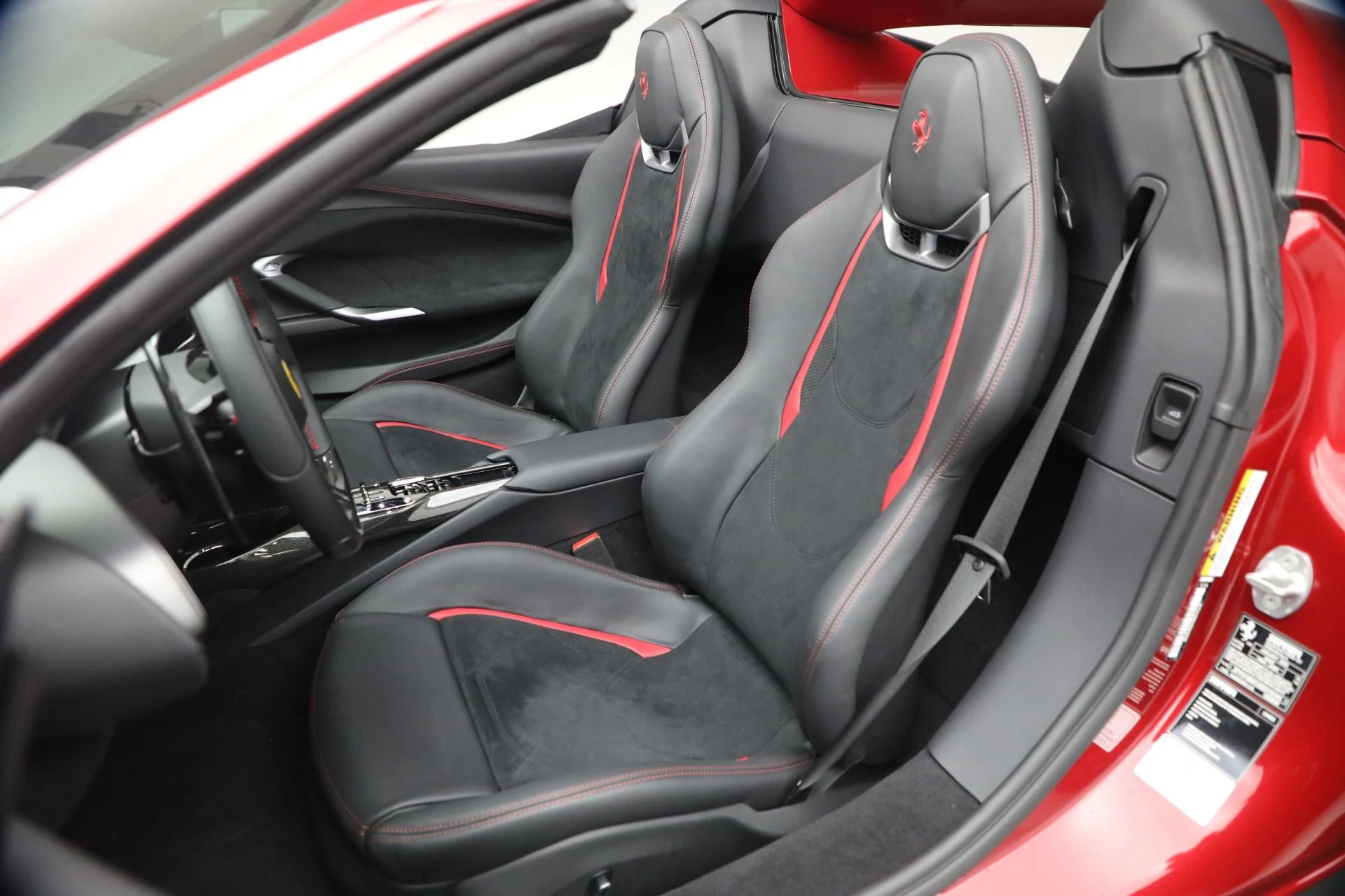 mph021_1833696412_Used_2025_Ferrari_296_GTS_1769548301_745bd4a686