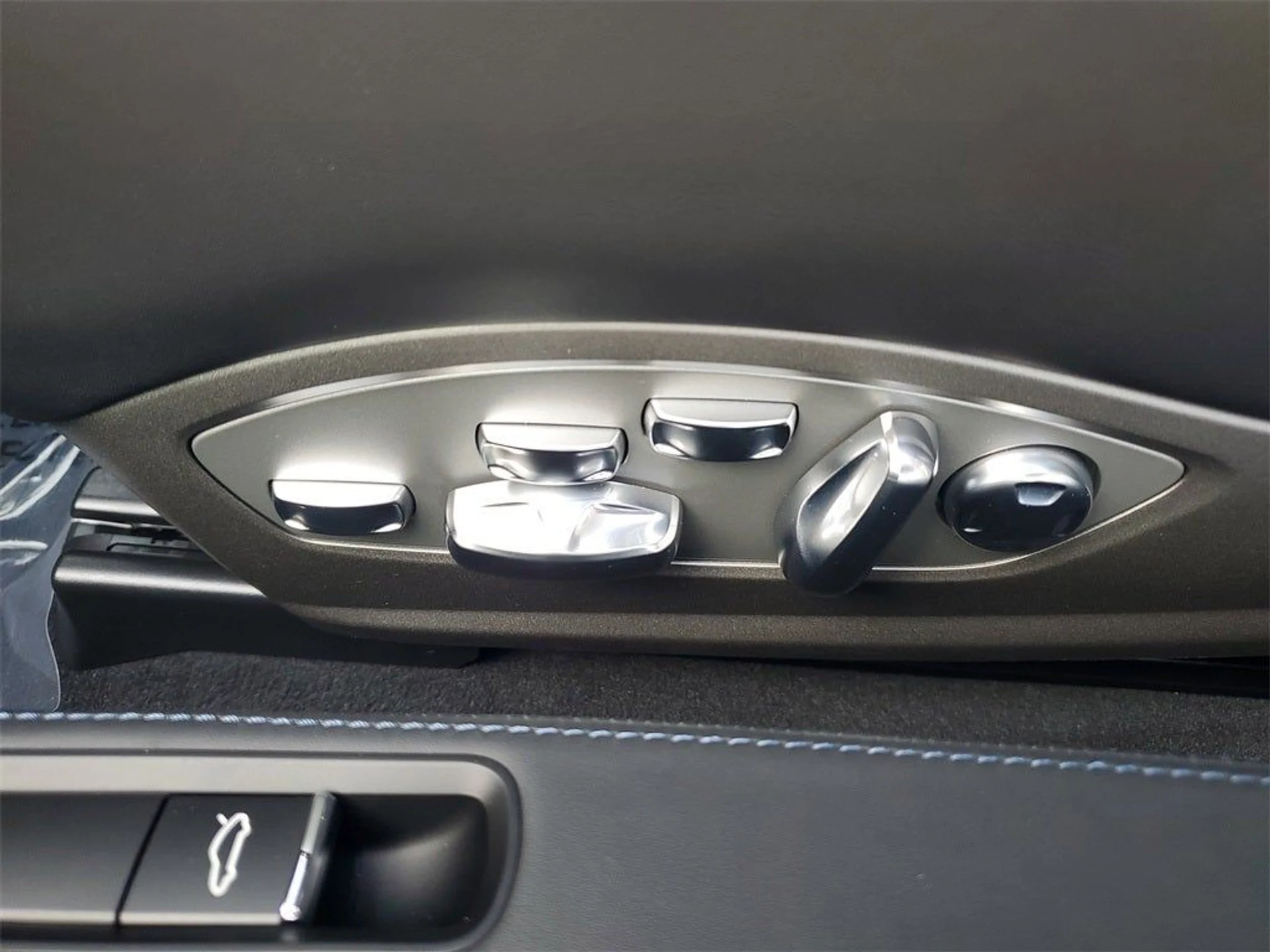 mph021_1834211068_22_4248dd5f97