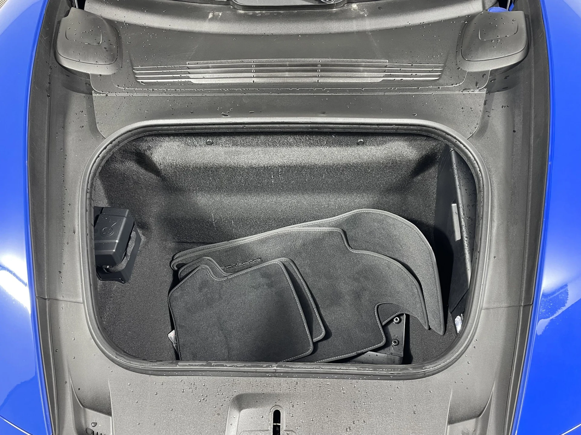 mph021_1845318757_8bfd91bf87de8505c9e55c1ccf069538x_923a2c3fc9