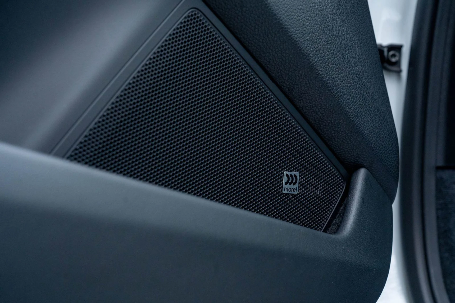 mph021_185067064_eff38c2c9952a3936fdd35831aa35017_e0ac94d2fd