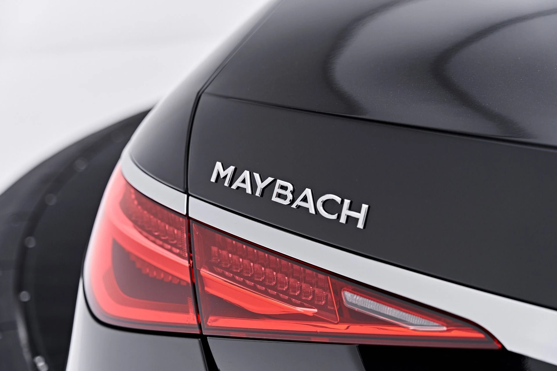 mph021_185806170_Used_2022_Mercedes_Benz_S_Class_Maybach_S_580_1788570666_a08d59cc7d