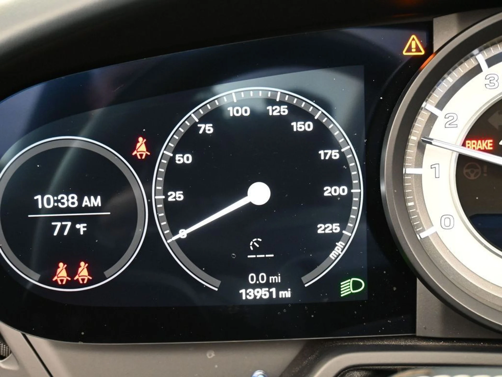 mph021_185859790_a4af0775cc19251c0f891e9948c230cf_22ee75d5bc