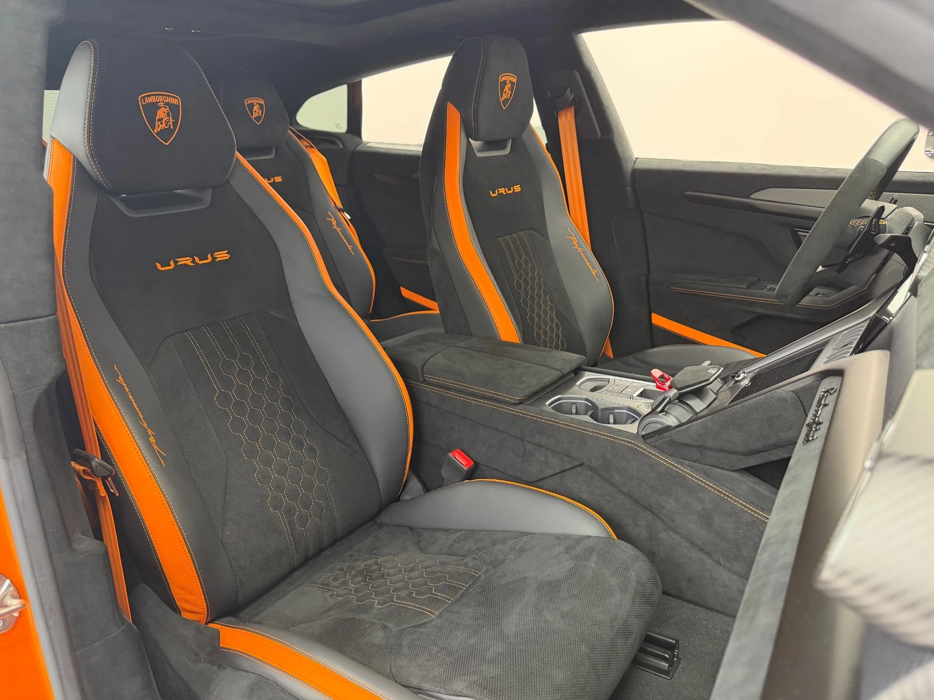 mph021_1860566422_Used_2024_Lamborghini_Urus_Performante_72_K_in_Options_3_D_Audio_Full_Carbon_Exterior_Package_1782147517_ee41ed9aa4