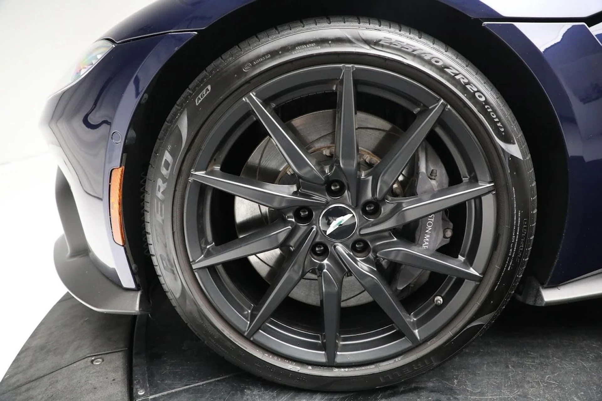 mph021_1861420665_Used_2020_Aston_Martin_Vantage_1642280787_0612b549ba