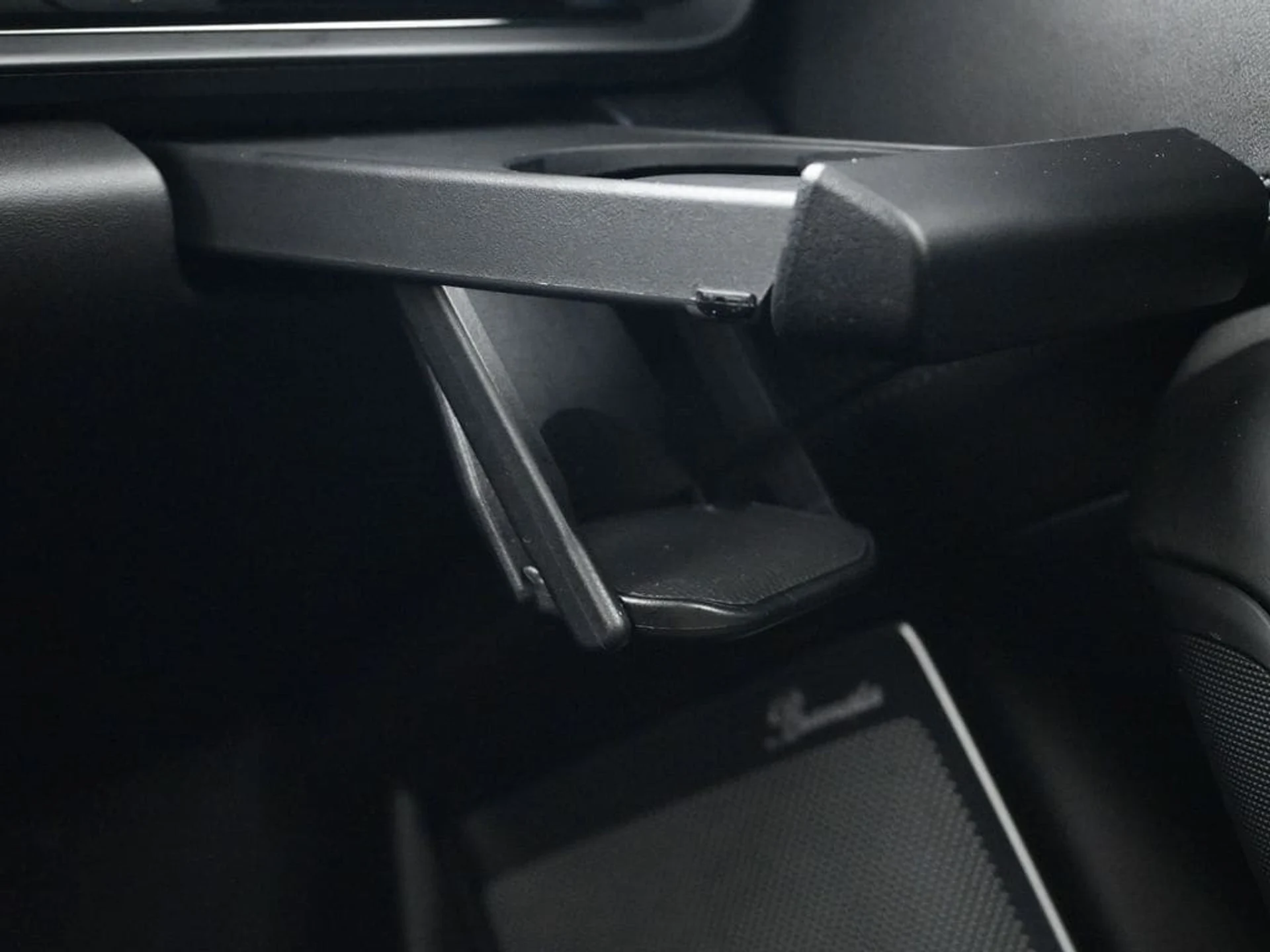 mph021_1861529468_bef5f67f5f7cbce532ad6501a4a27a9ex_506a2b2b5f