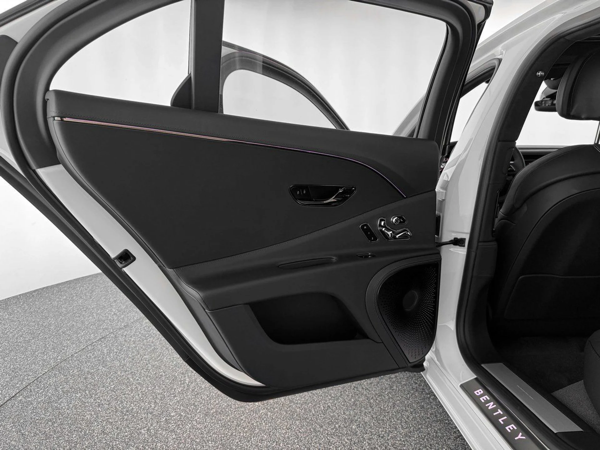 mph021_1862389735_4b37efd97587ed551e1820fdd62a9dabx_f76a231848